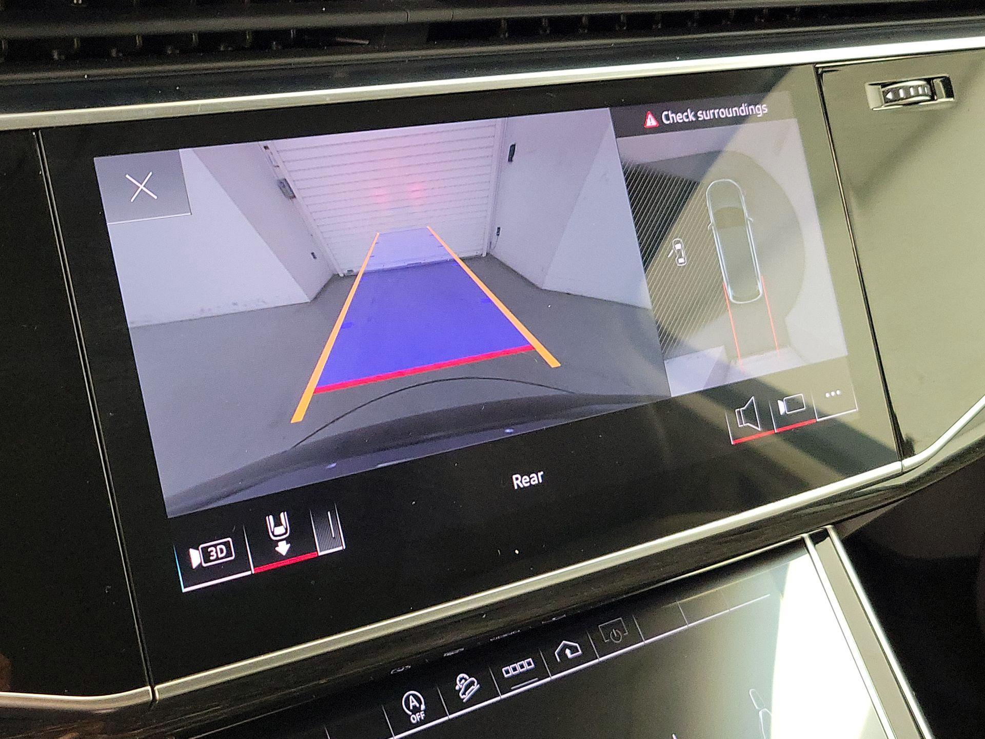 Thumbnail: 2022 Audi Q7 - 15