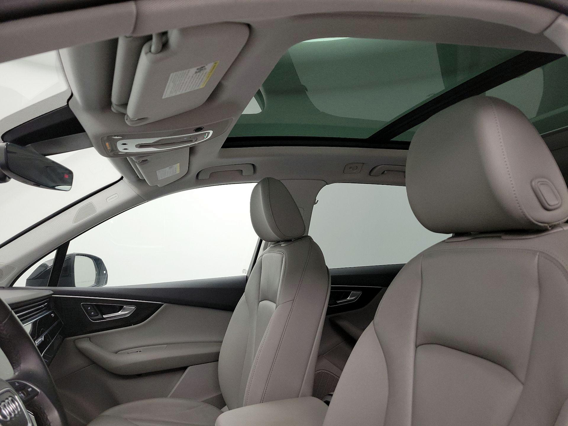 Thumbnail: 2022 Audi Q7 - 20