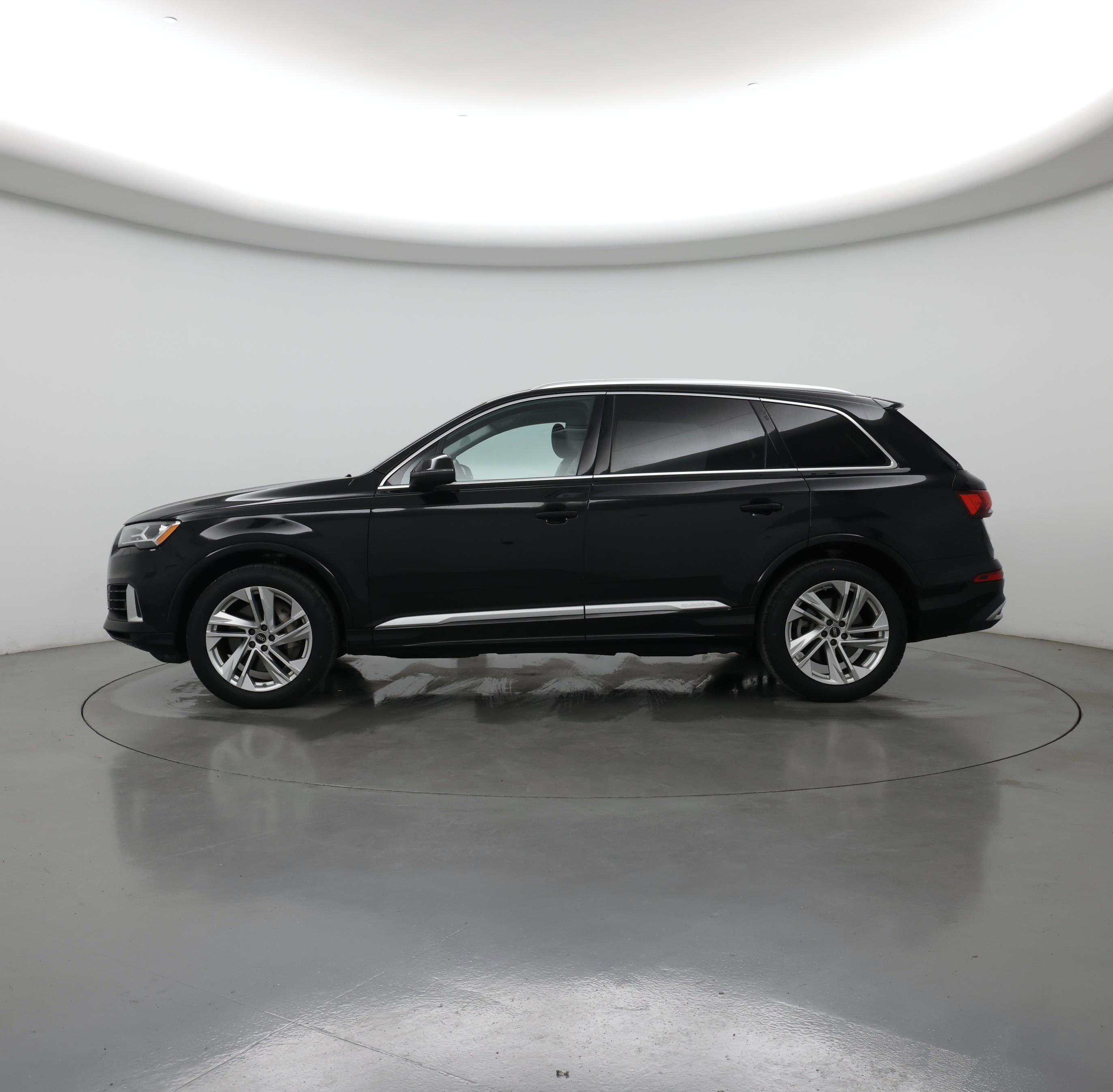 Thumbnail: 2022 Audi Q7 - 3