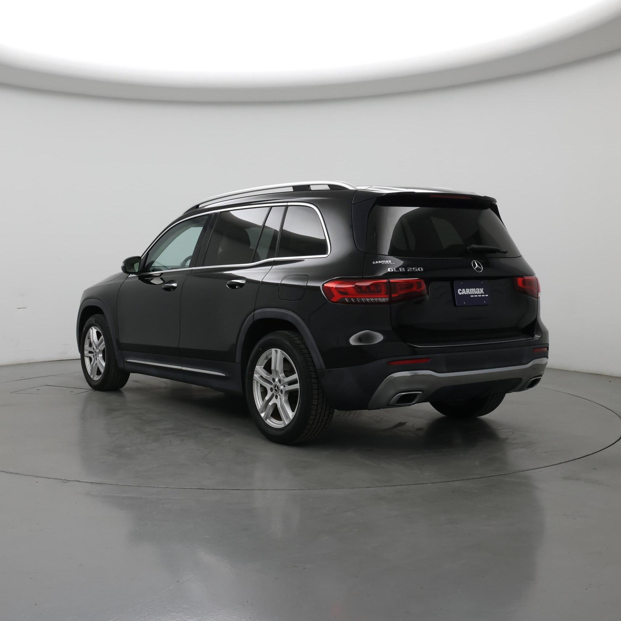 Thumbnail: 2020 Mercedes-Benz GLB - 2