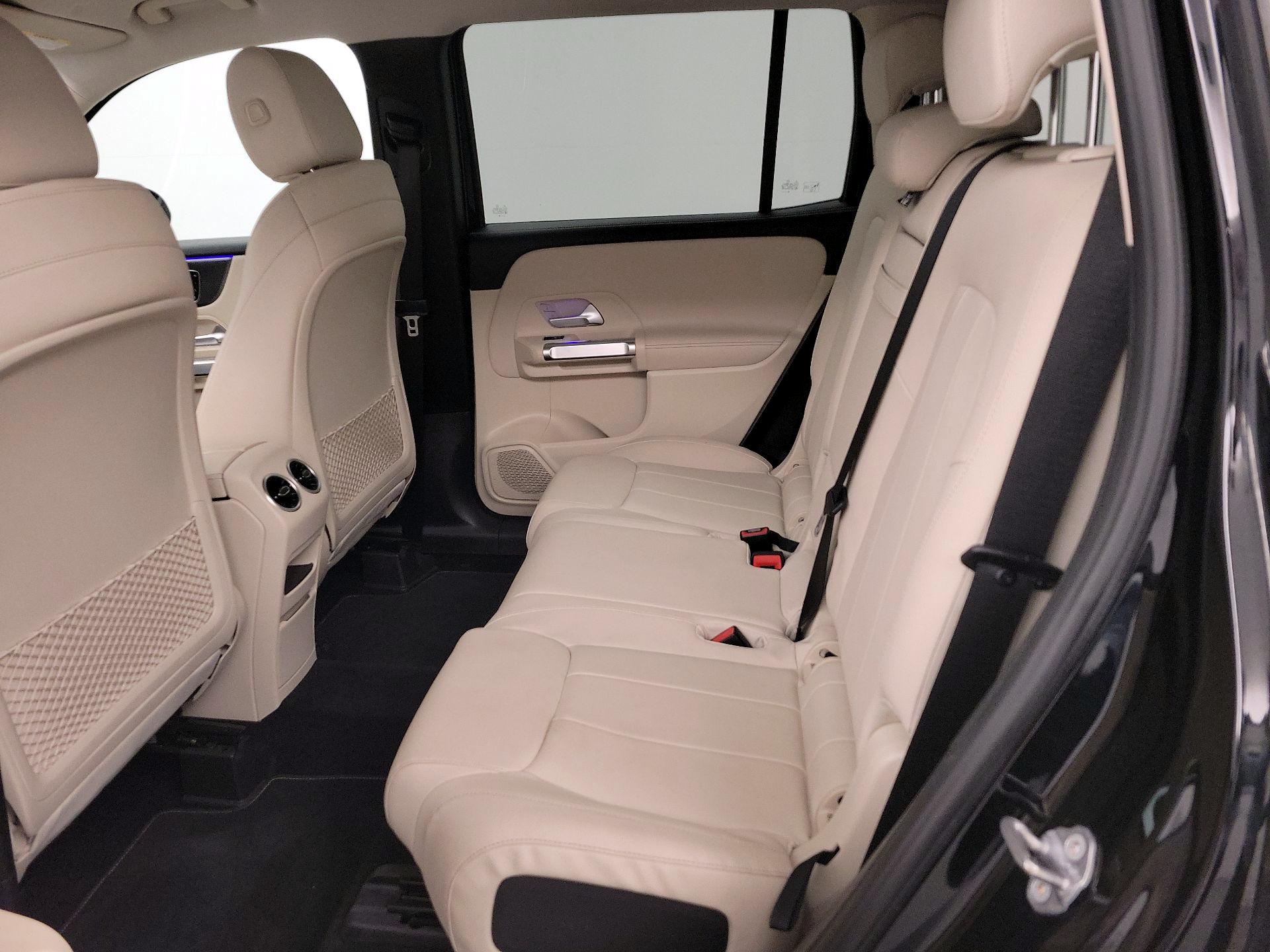 Thumbnail: 2020 Mercedes-Benz GLB - 19