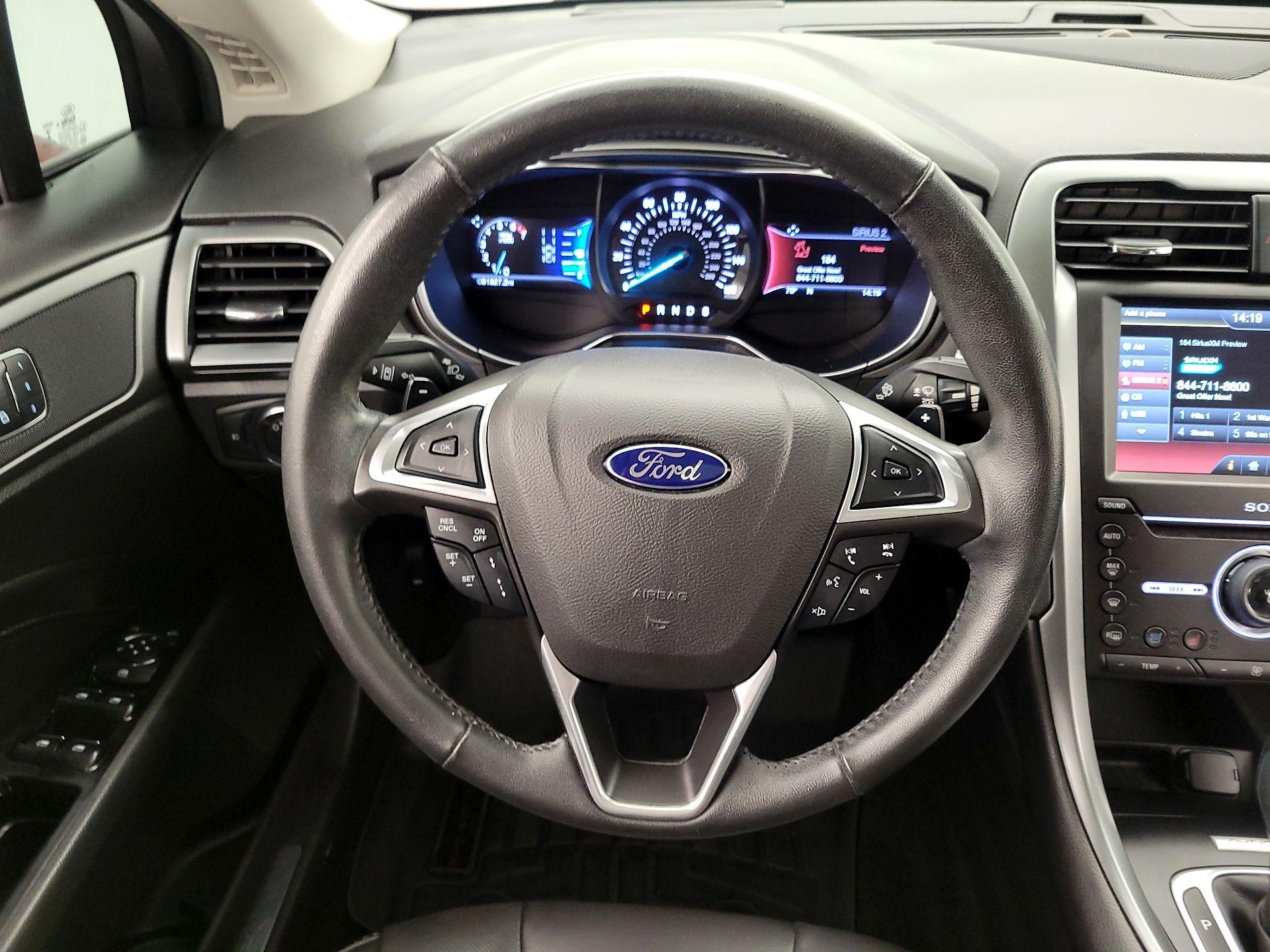 Thumbnail: 2016 Ford Fusion - 10