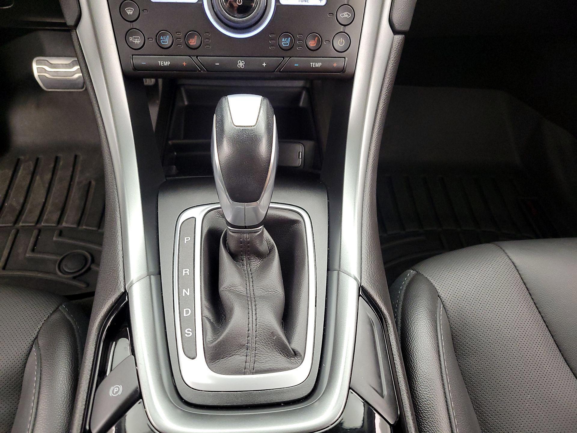 Thumbnail: 2016 Ford Fusion - 17