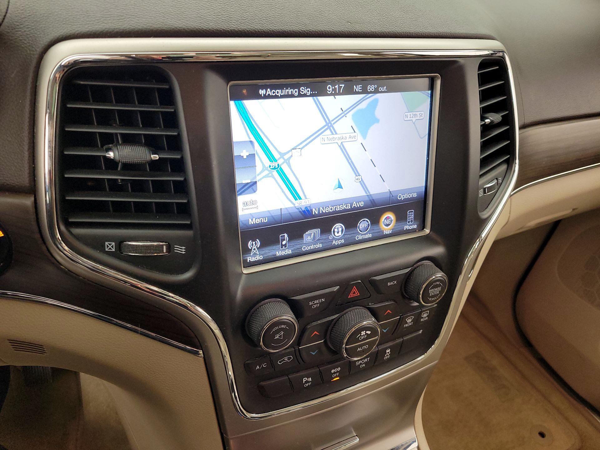 Thumbnail: 2016 Jeep Grand Cherokee - 14