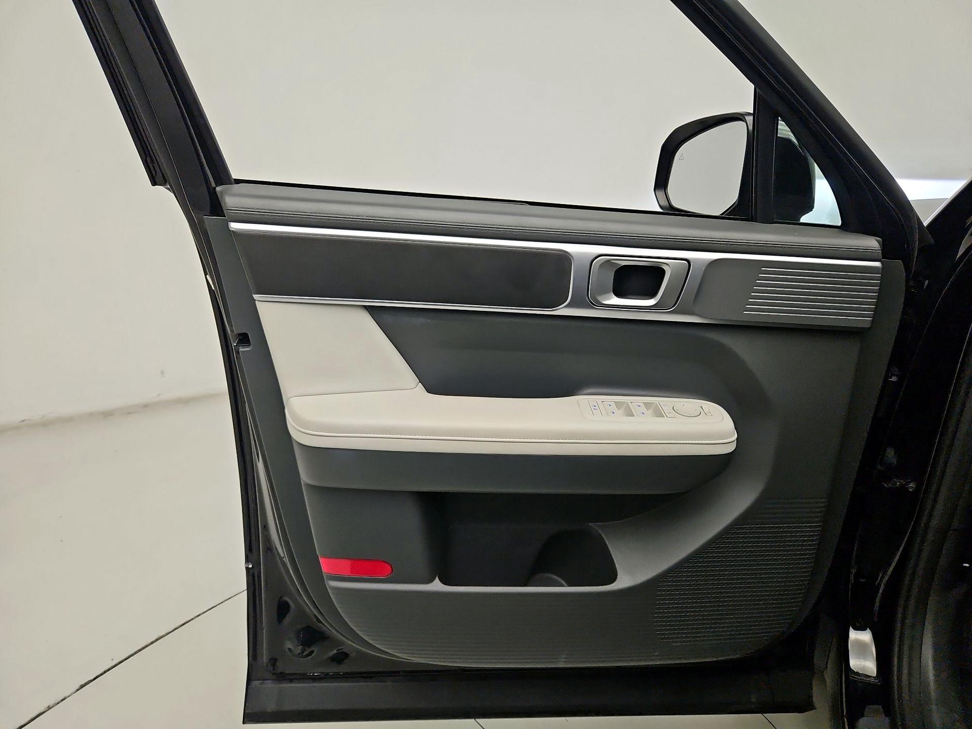 Thumbnail: 2025 Hyundai Santa Fe - 12