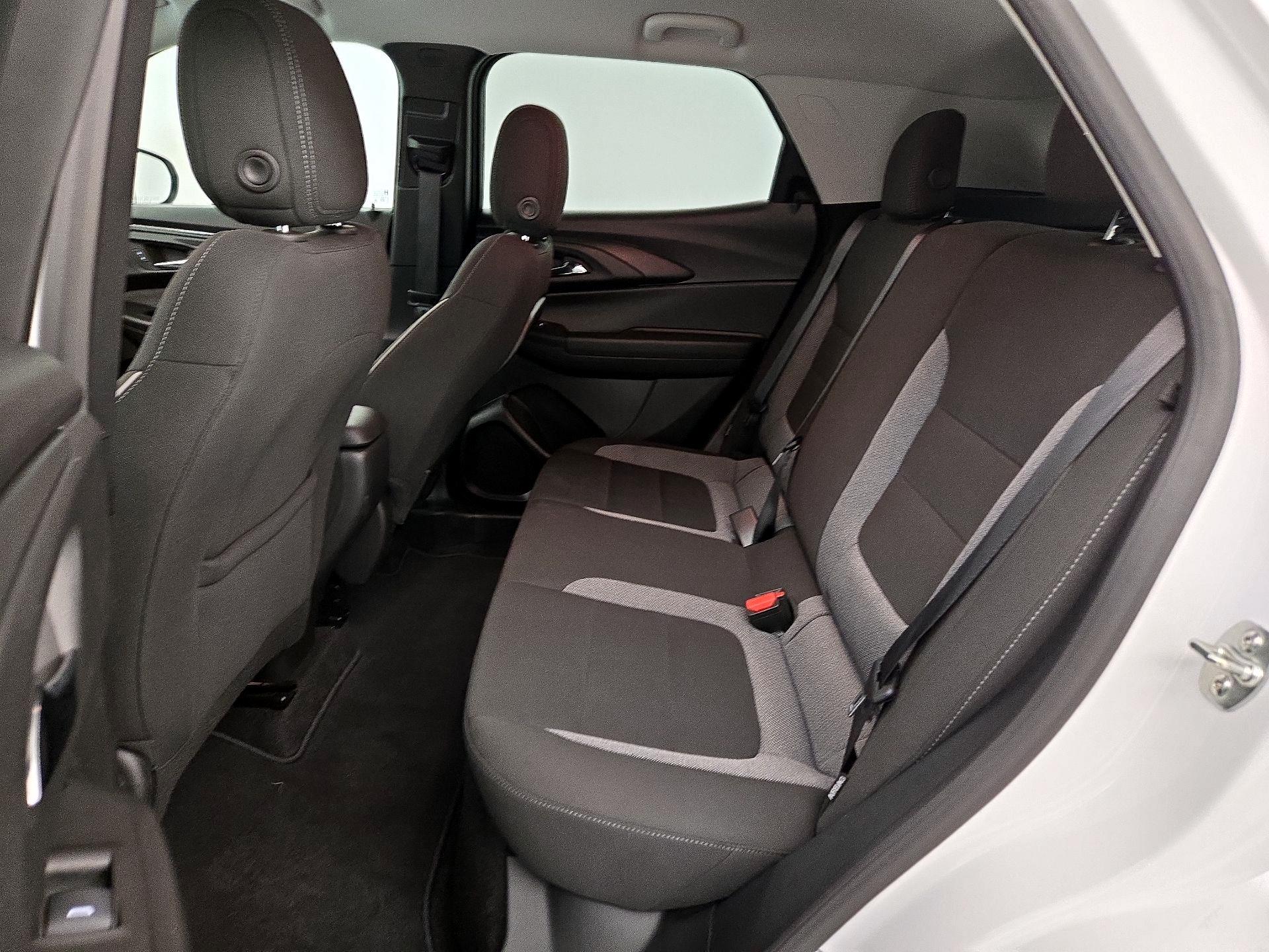 Thumbnail: 2025 Chevrolet TrailBlazer - 17