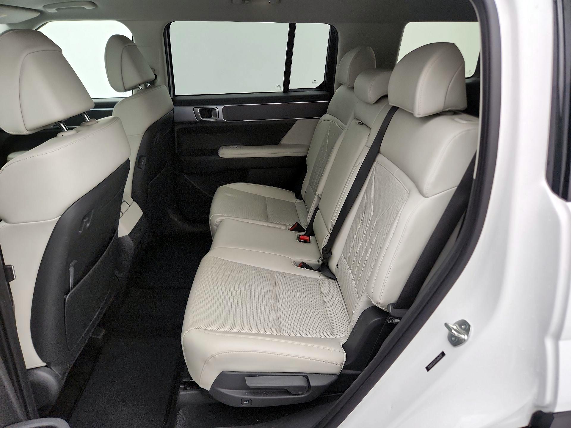 Thumbnail: 2025 Hyundai Santa Fe - 18