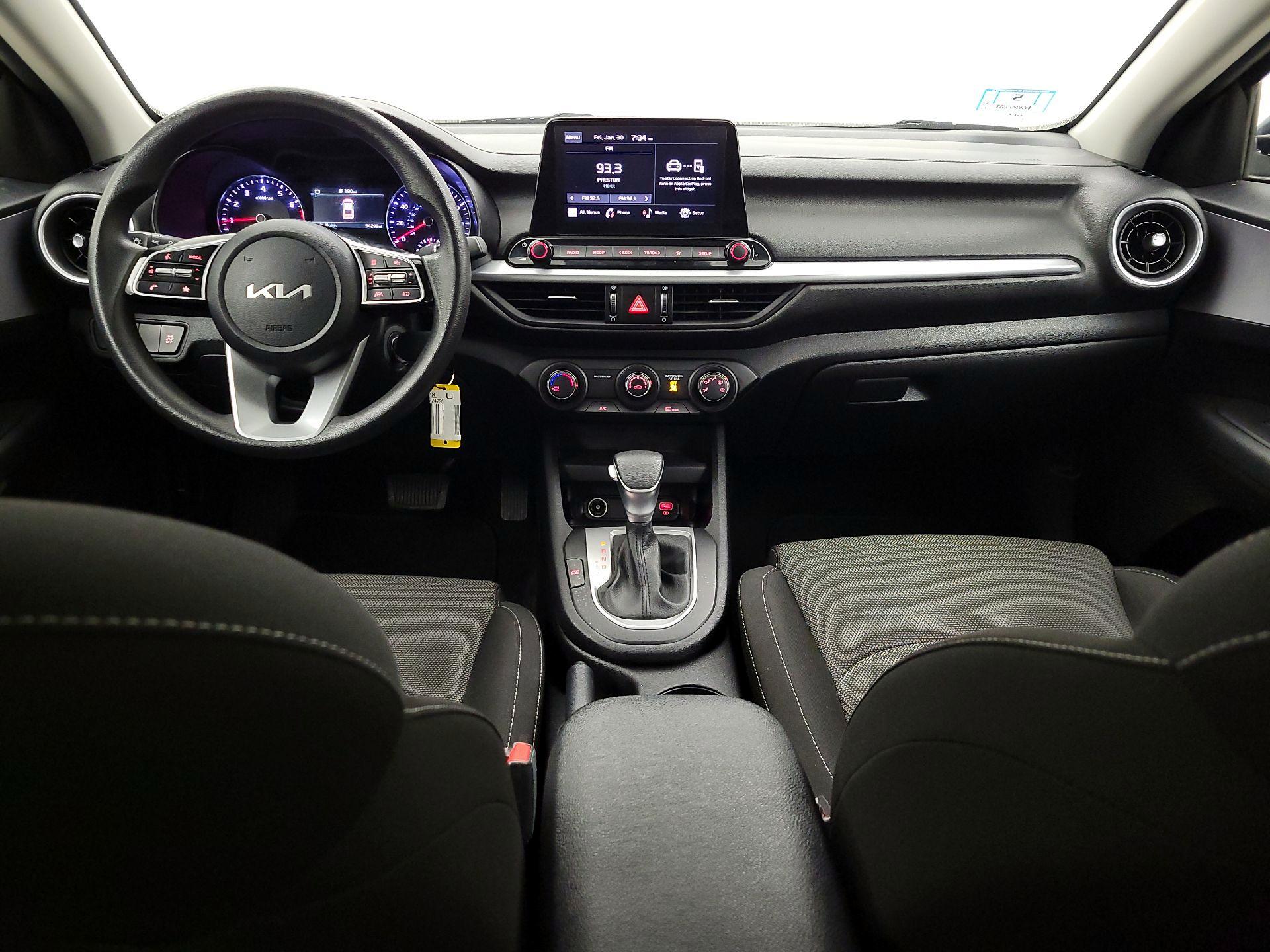 Thumbnail: 2024 Kia Forte - 9