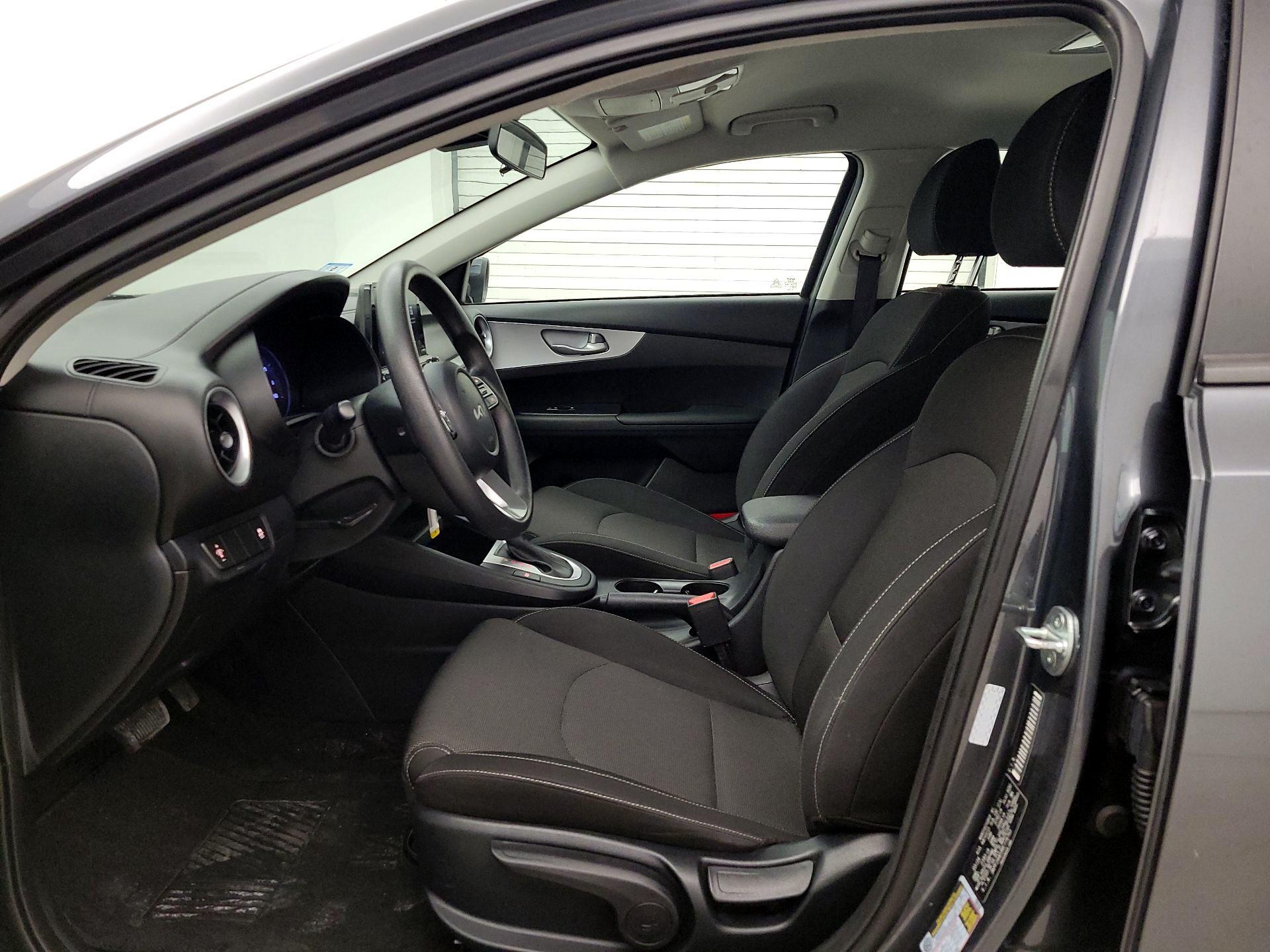 Thumbnail: 2024 Kia Forte - 11