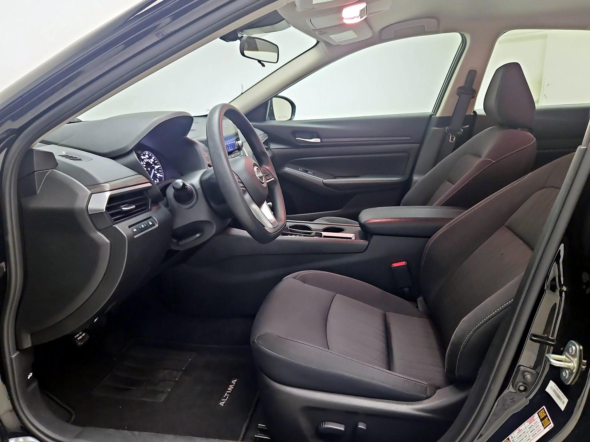 Thumbnail: 2025 Nissan Altima - 11