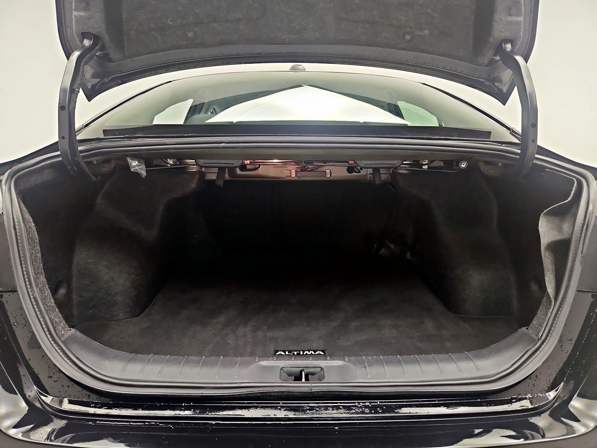 Thumbnail: 2025 Nissan Altima - 20