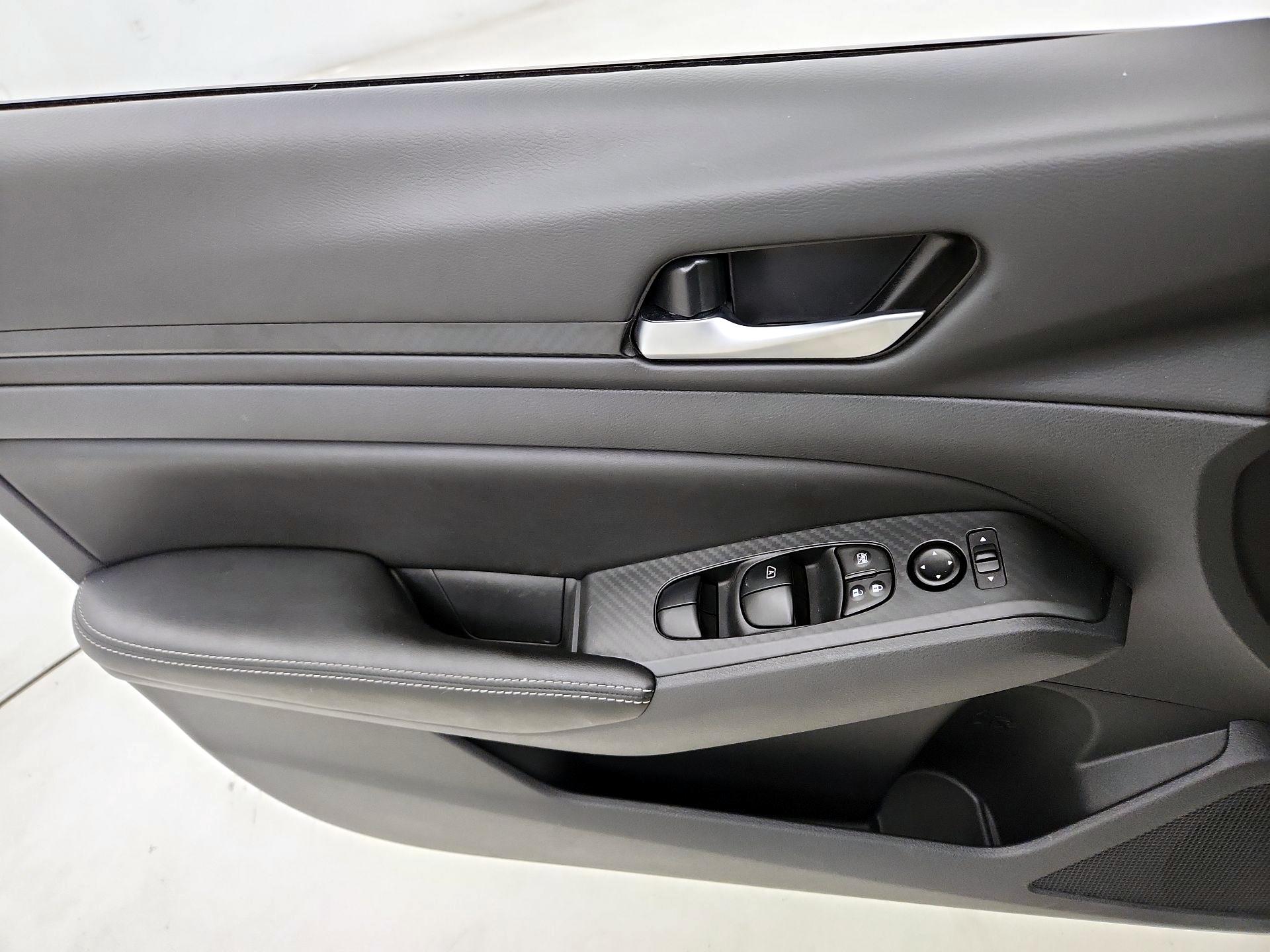 Thumbnail: 2025 Nissan Altima - 12