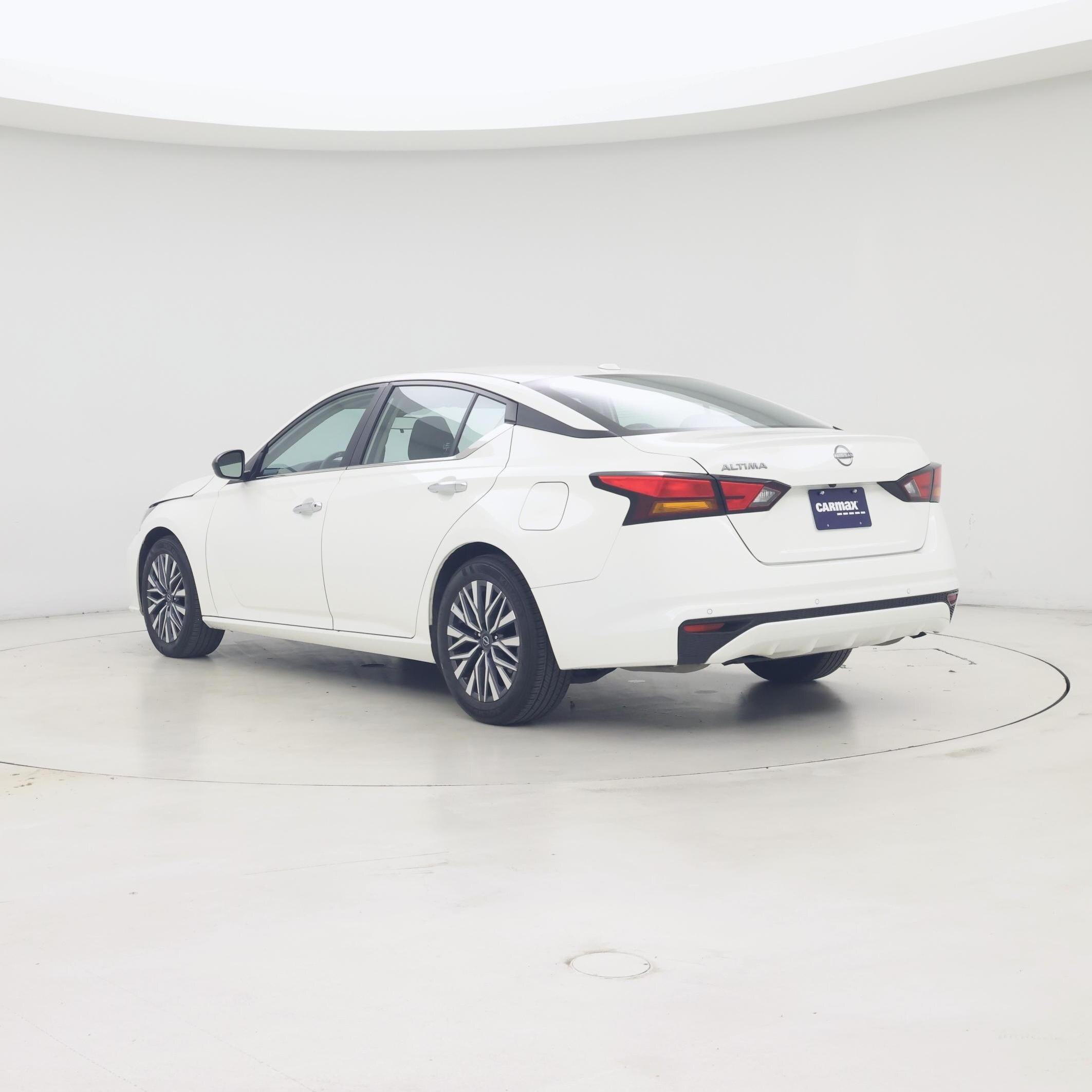 Thumbnail: 2025 Nissan Altima - 2