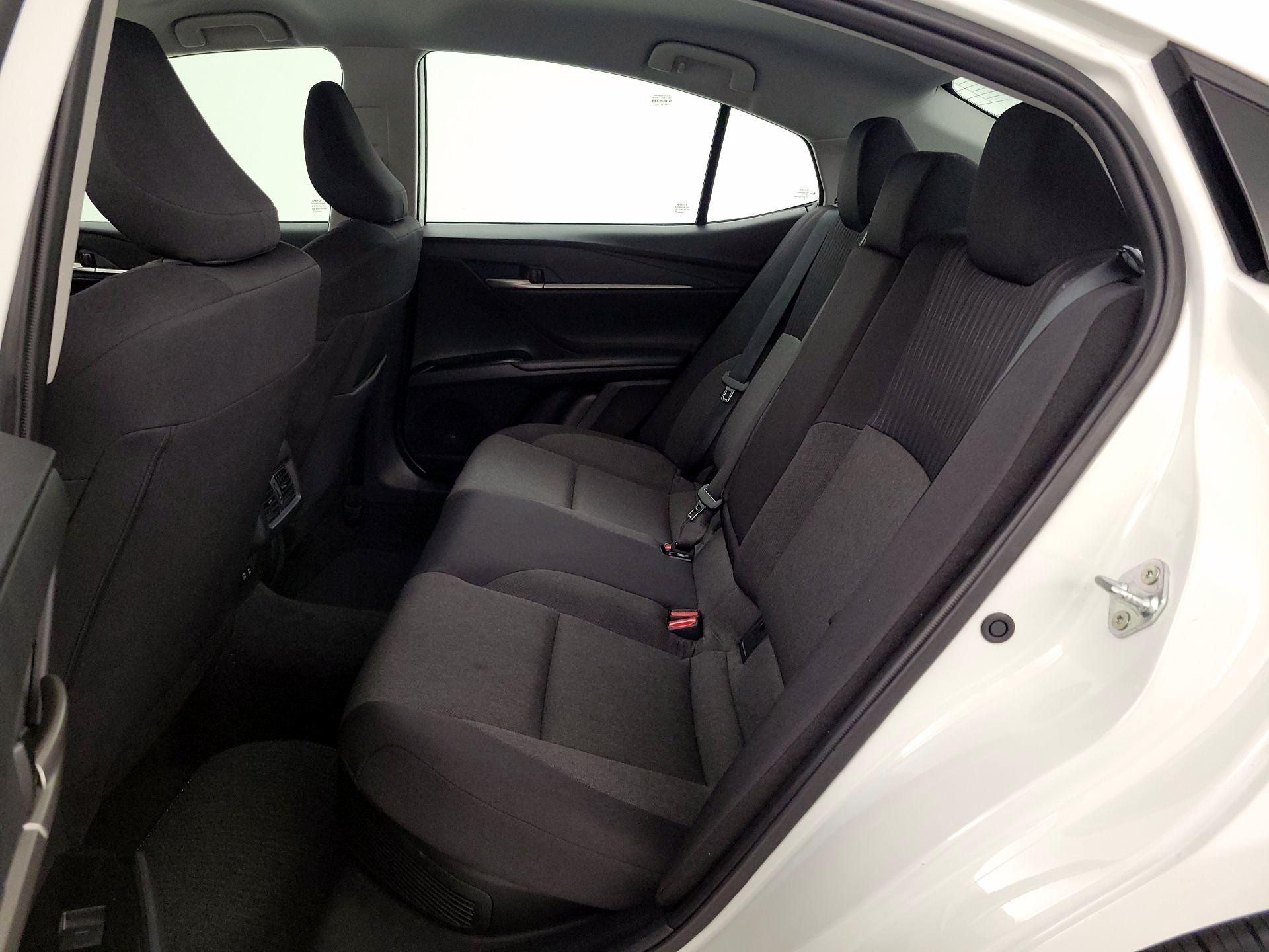 Thumbnail: 2025 Toyota Camry - 18