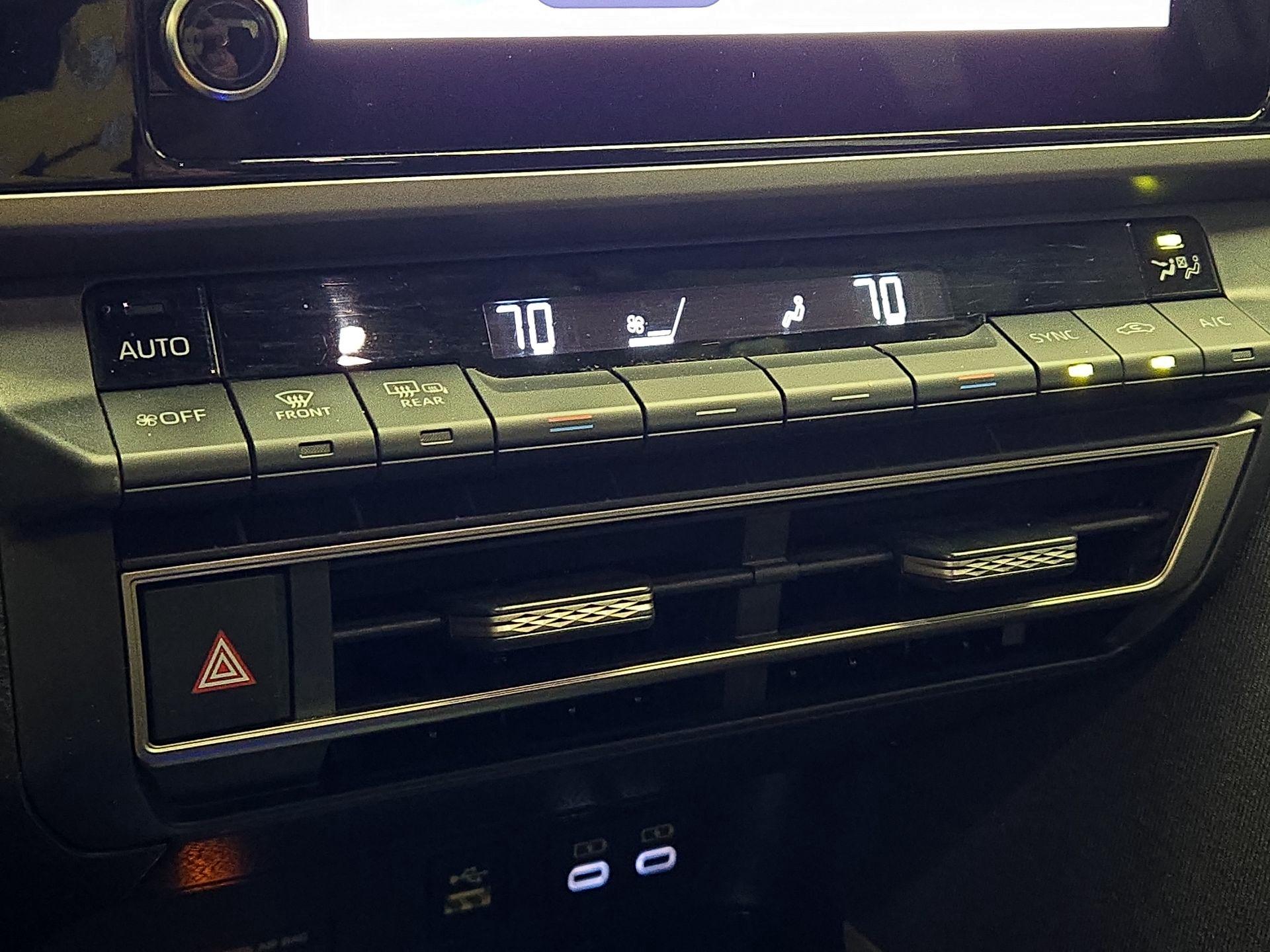 Thumbnail: 2025 Toyota Camry - 16