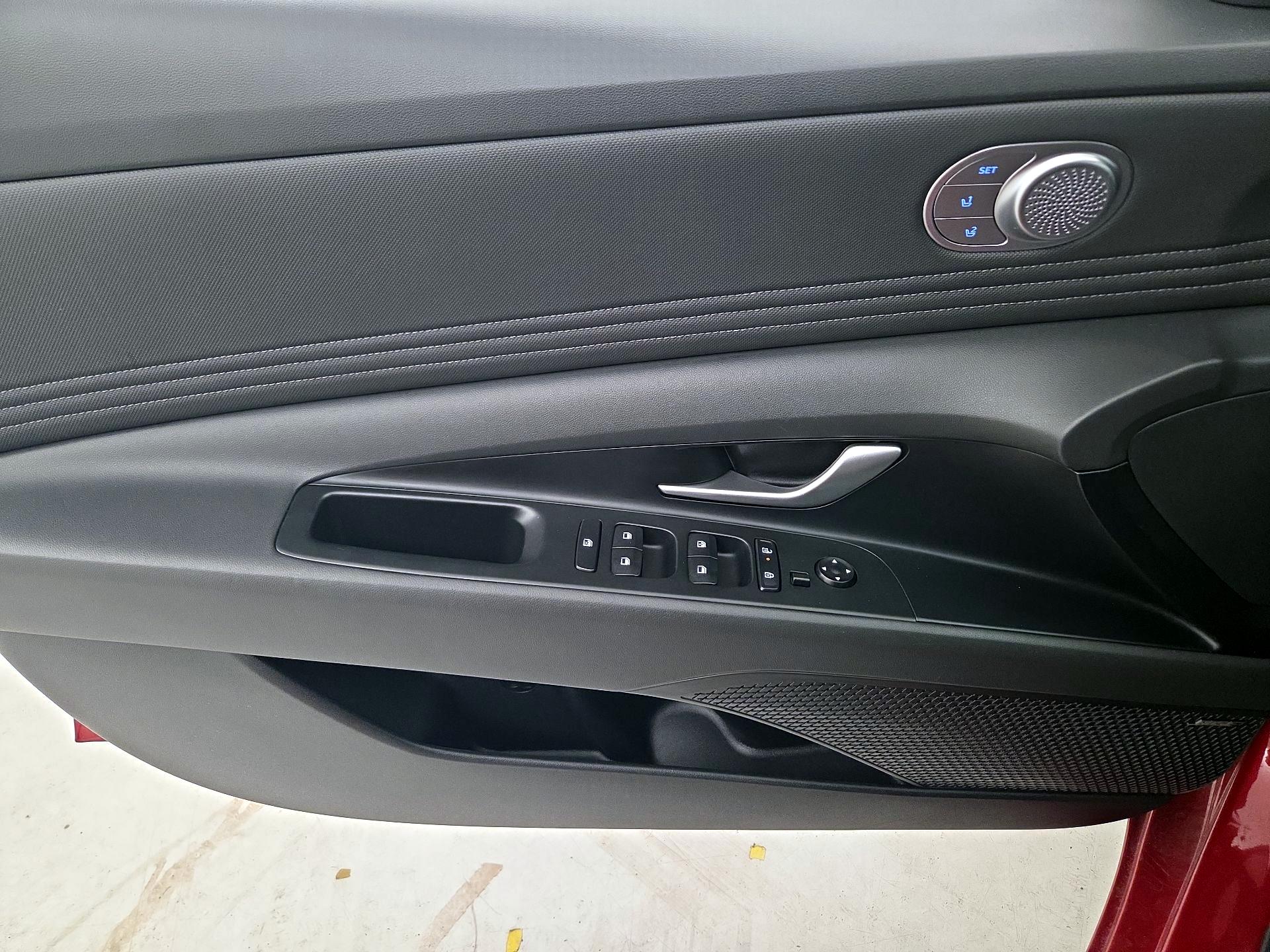 Thumbnail: 2025 Hyundai Elantra - 12