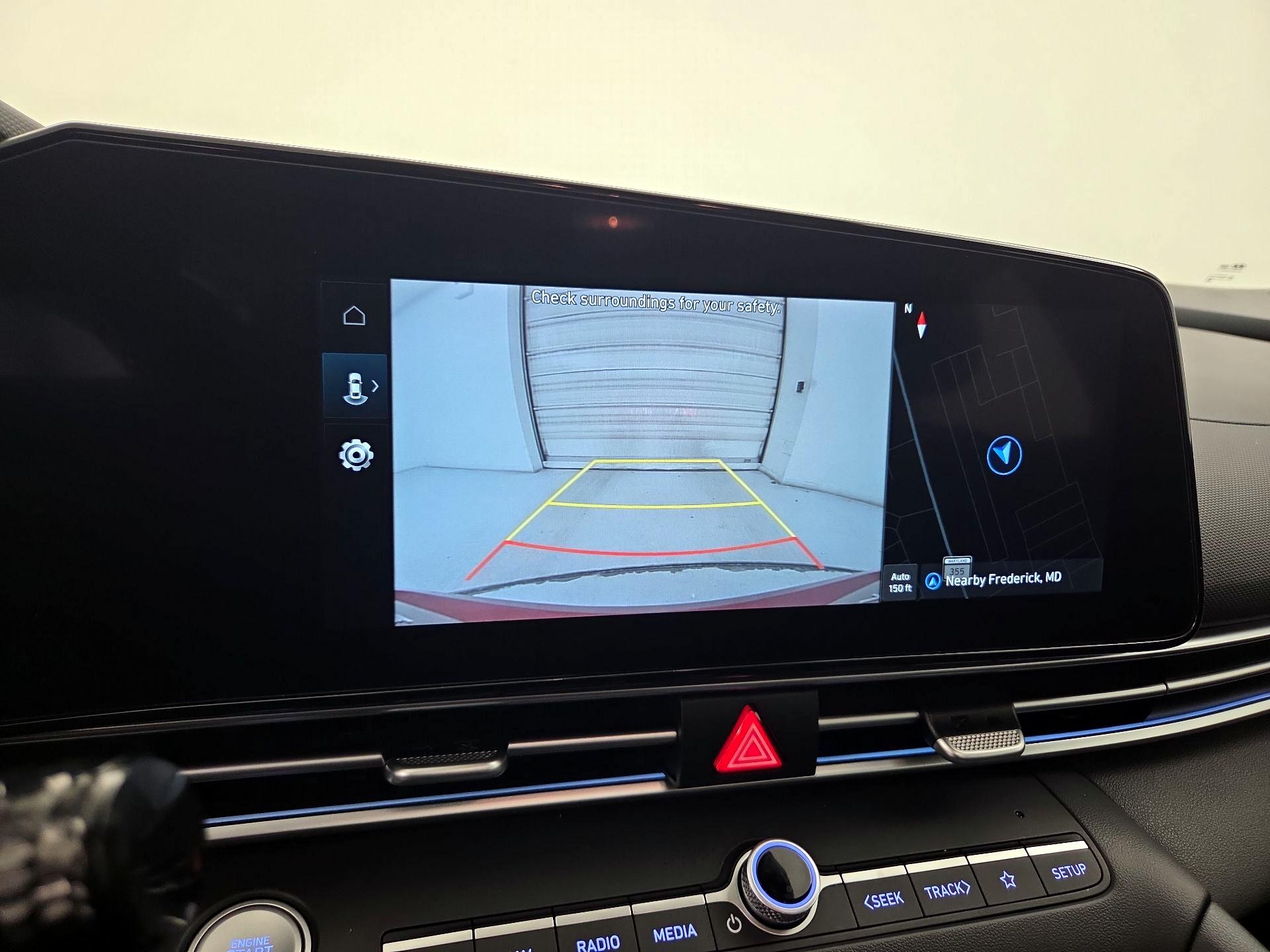 Thumbnail: 2025 Hyundai Elantra - 15