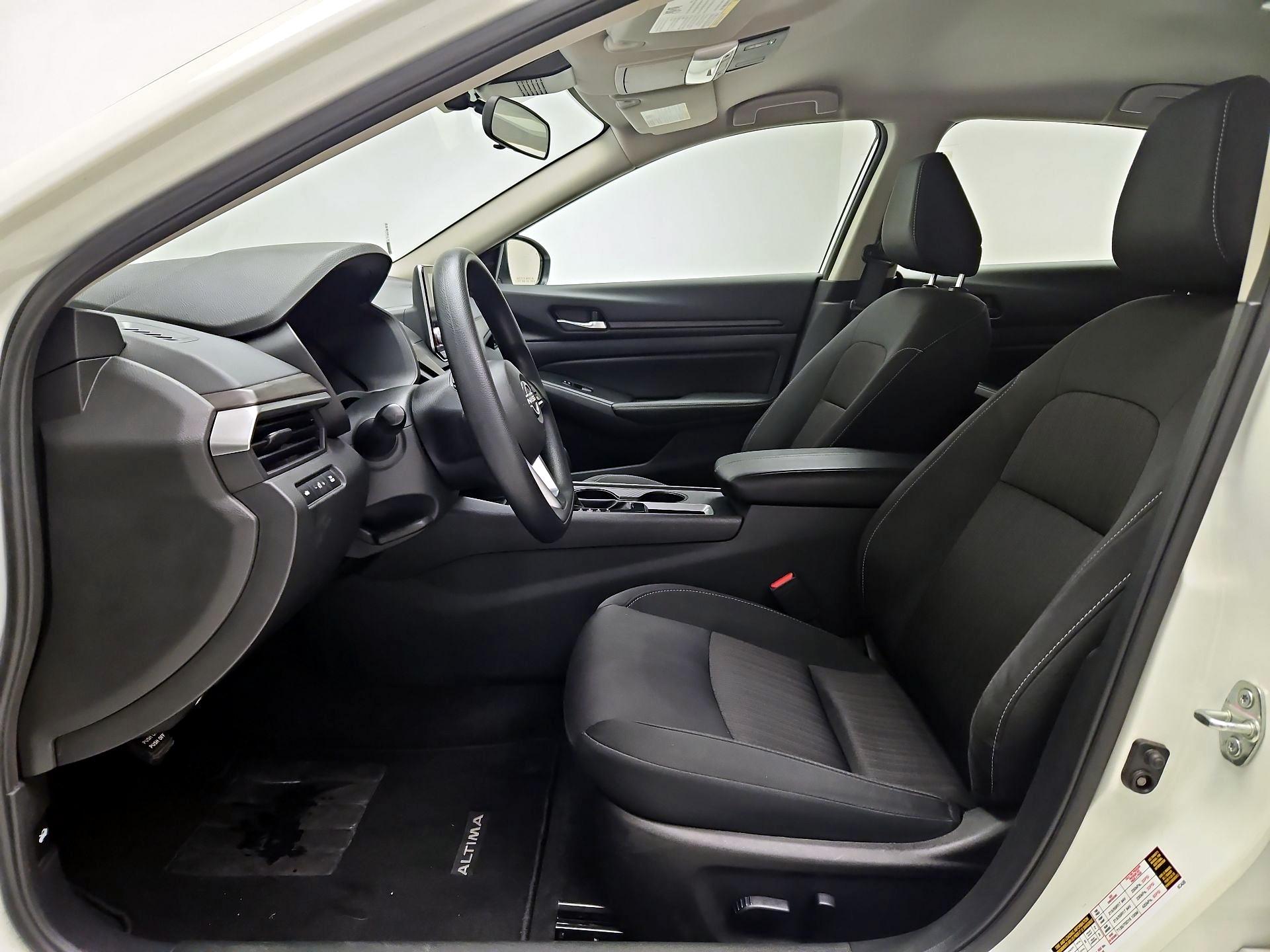 Thumbnail: 2025 Nissan Altima - 11