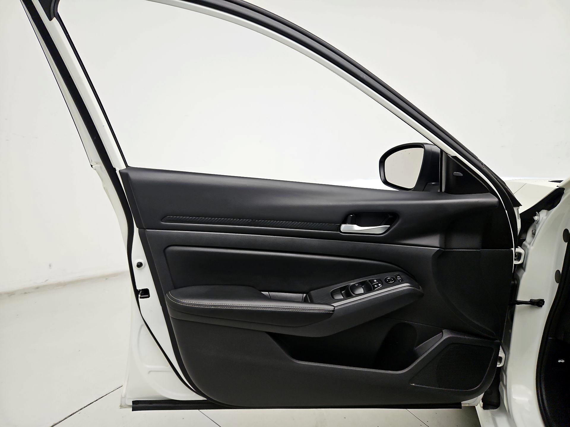 Thumbnail: 2025 Nissan Altima - 12