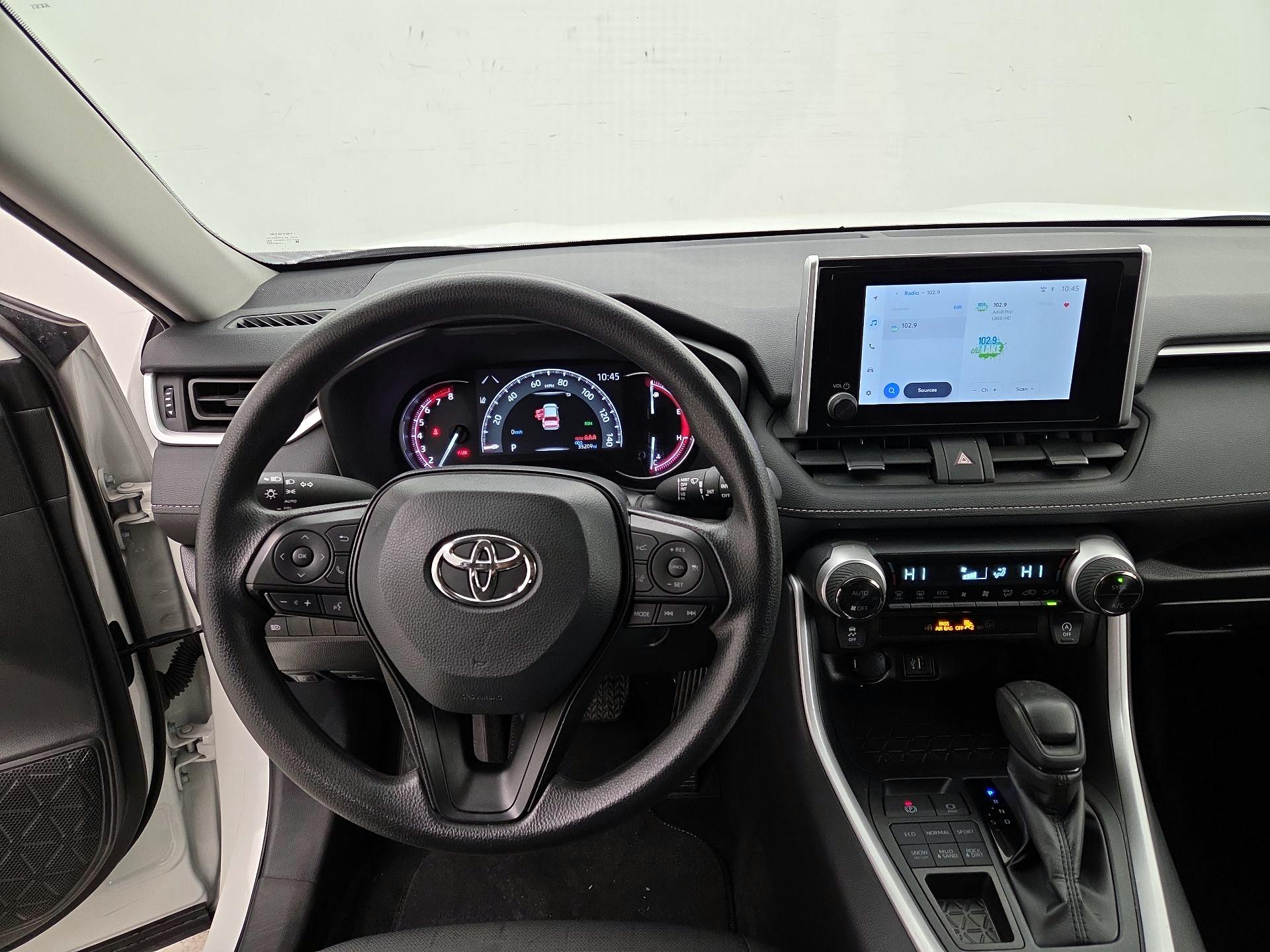 Thumbnail: 2025 Toyota RAV4 - 9