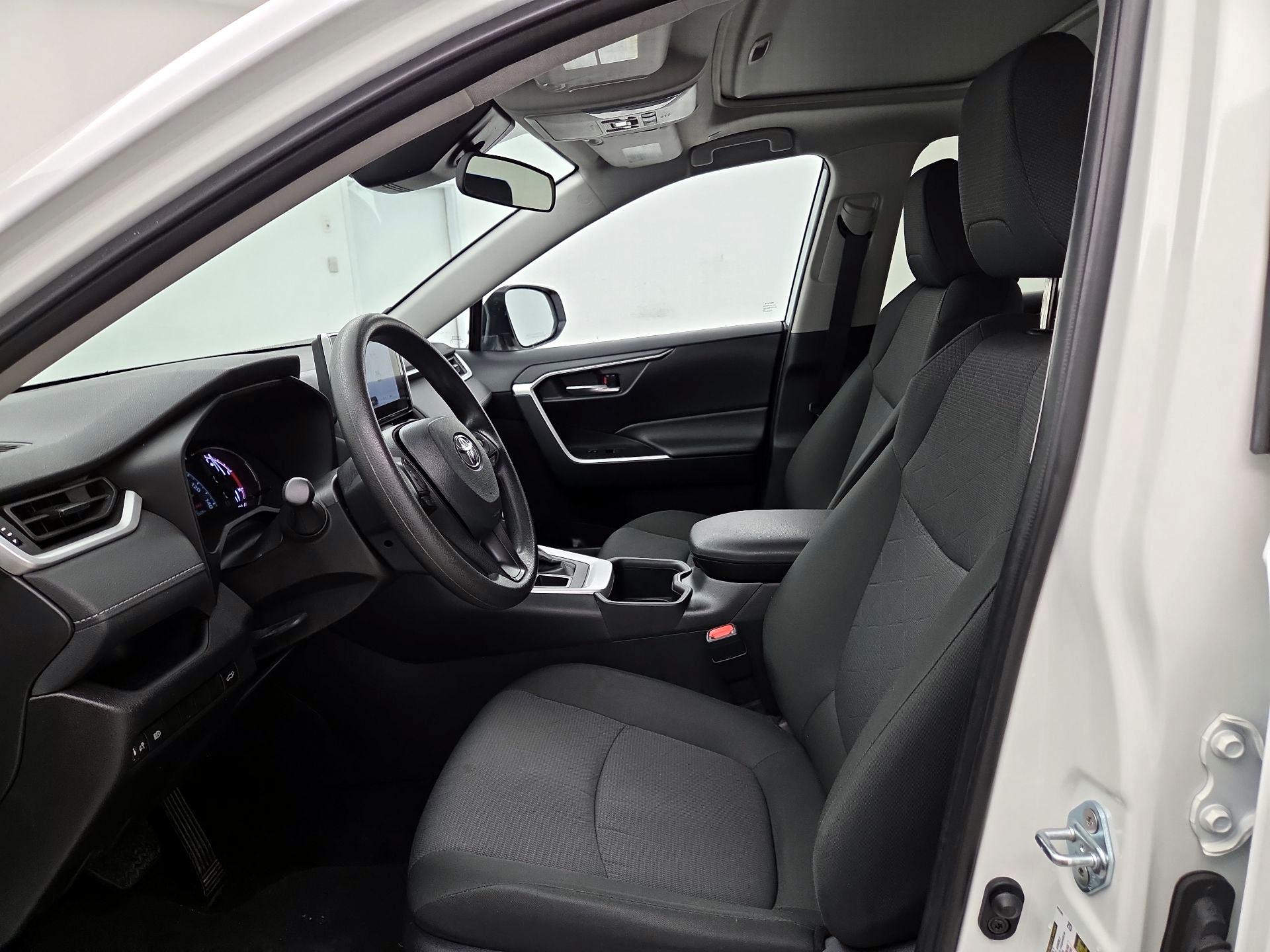 Thumbnail: 2025 Toyota RAV4 - 11