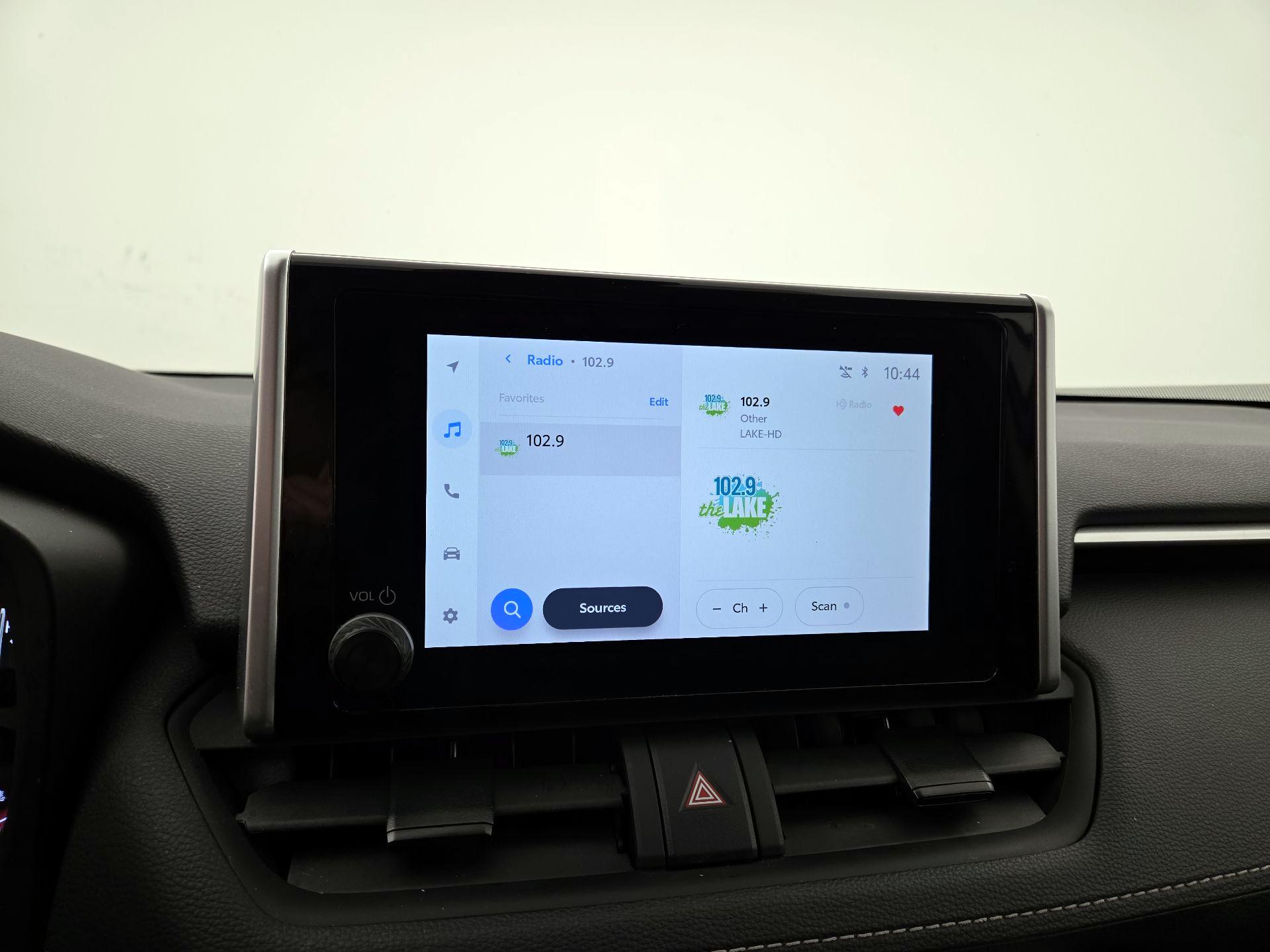 Thumbnail: 2025 Toyota RAV4 - 15