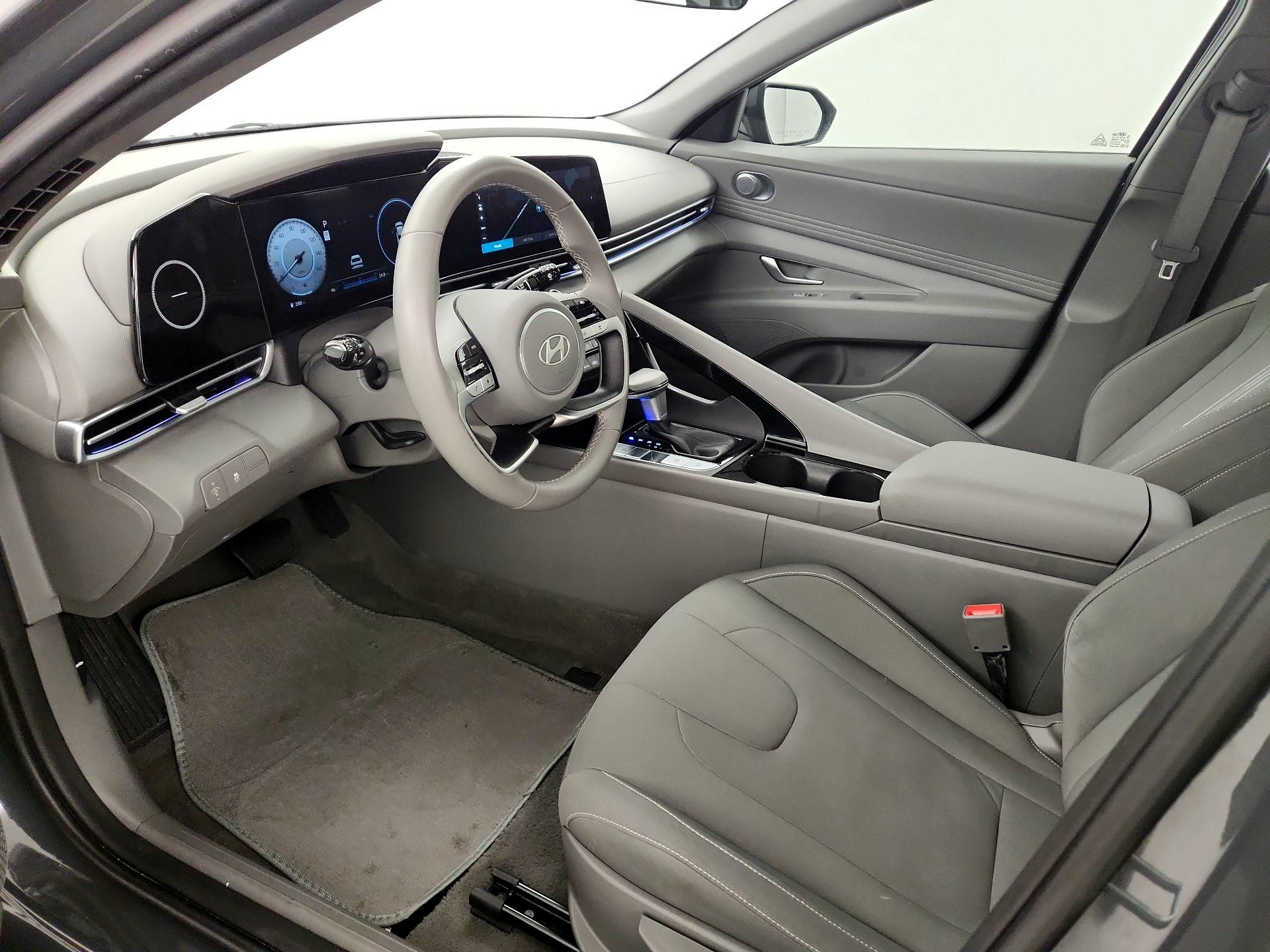 Thumbnail: 2025 Hyundai Elantra - 9