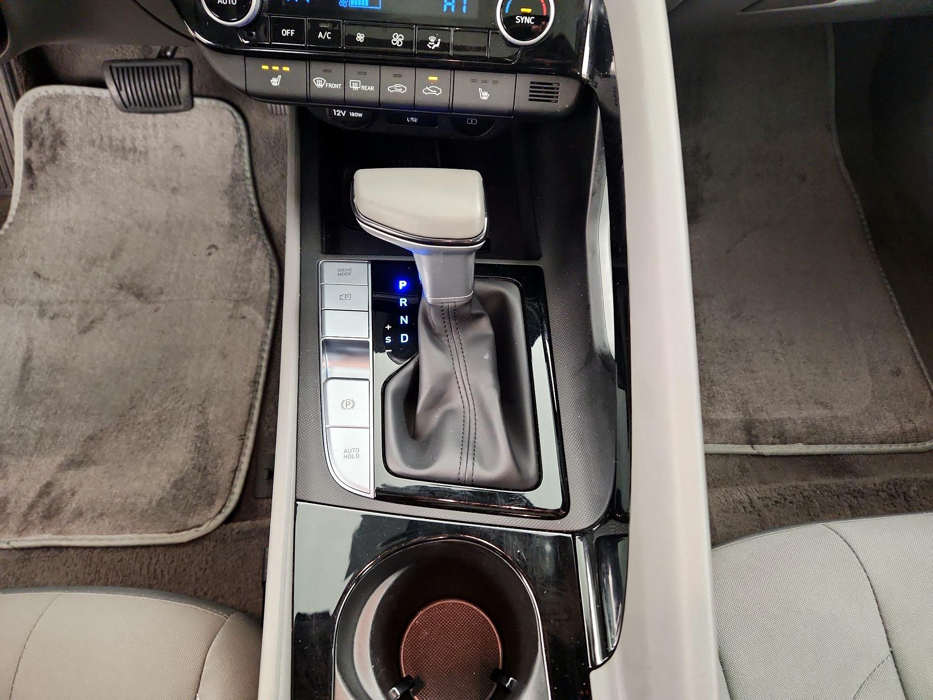 Thumbnail: 2025 Hyundai Elantra - 16