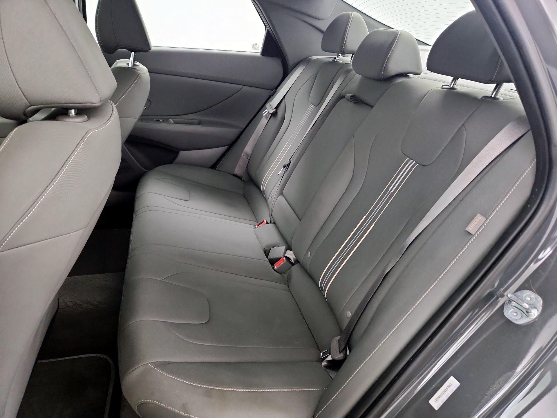 Thumbnail: 2025 Hyundai Elantra - 19