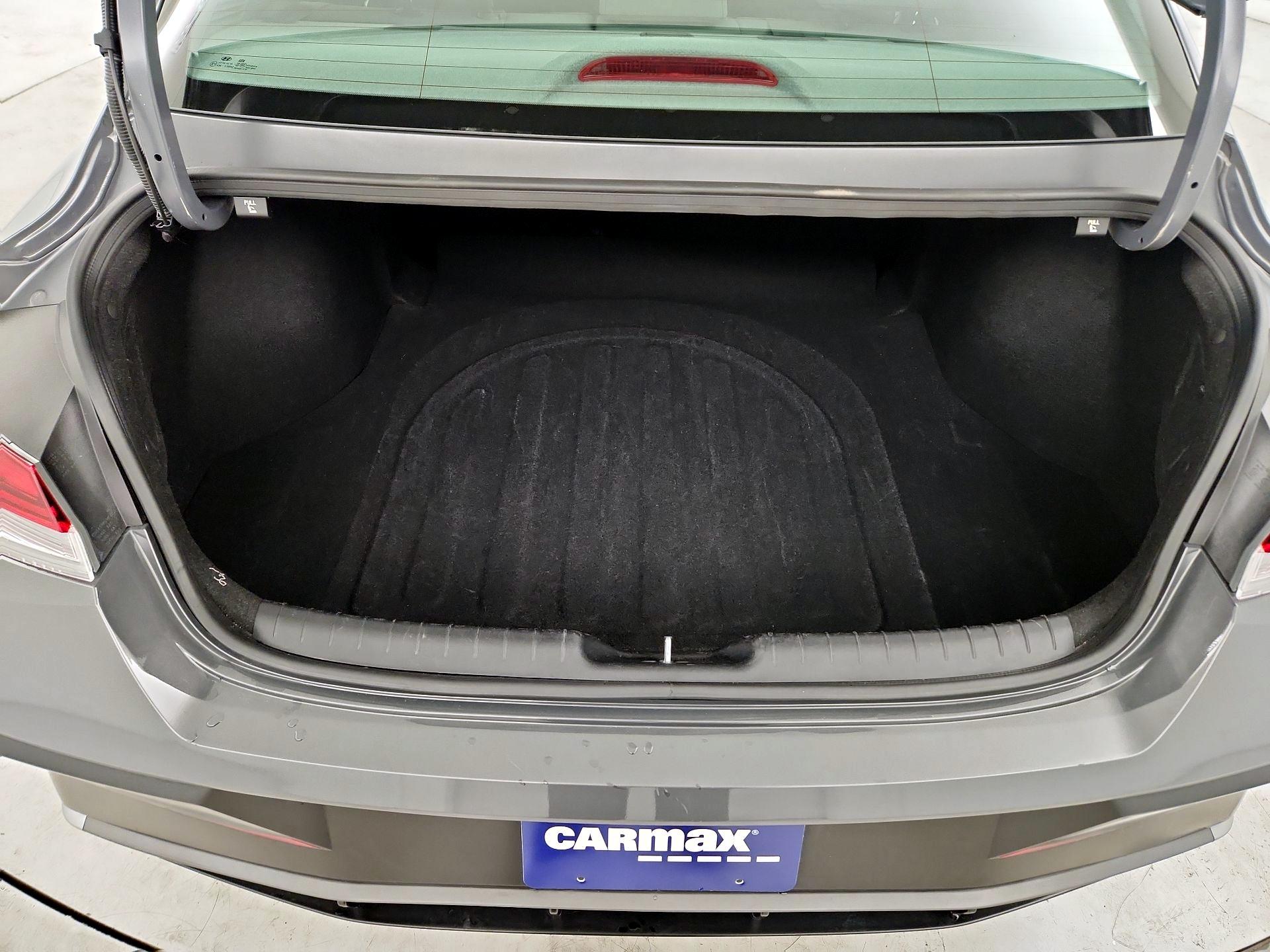 Thumbnail: 2025 Hyundai Elantra - 20