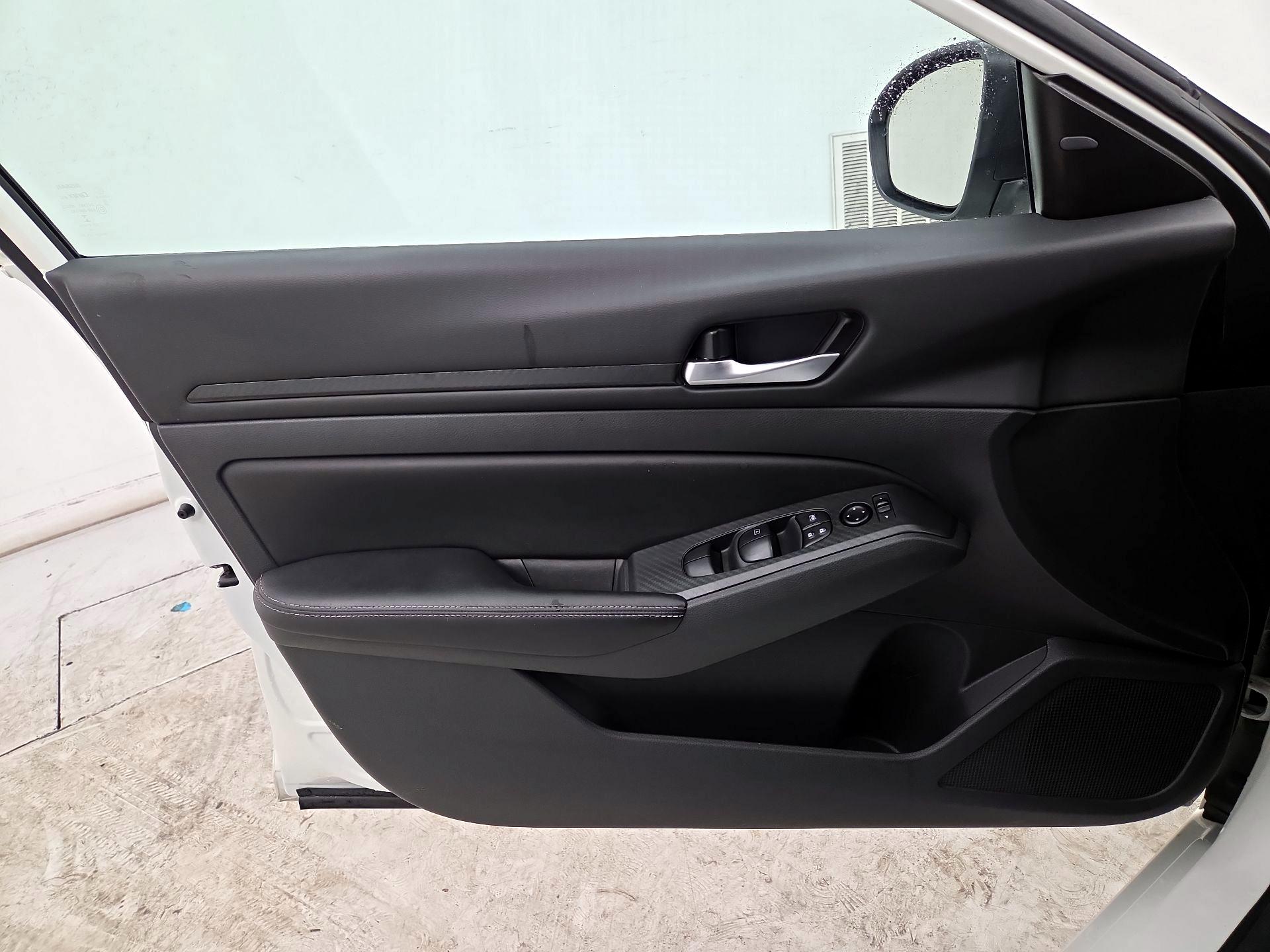 Thumbnail: 2025 Nissan Altima - 12