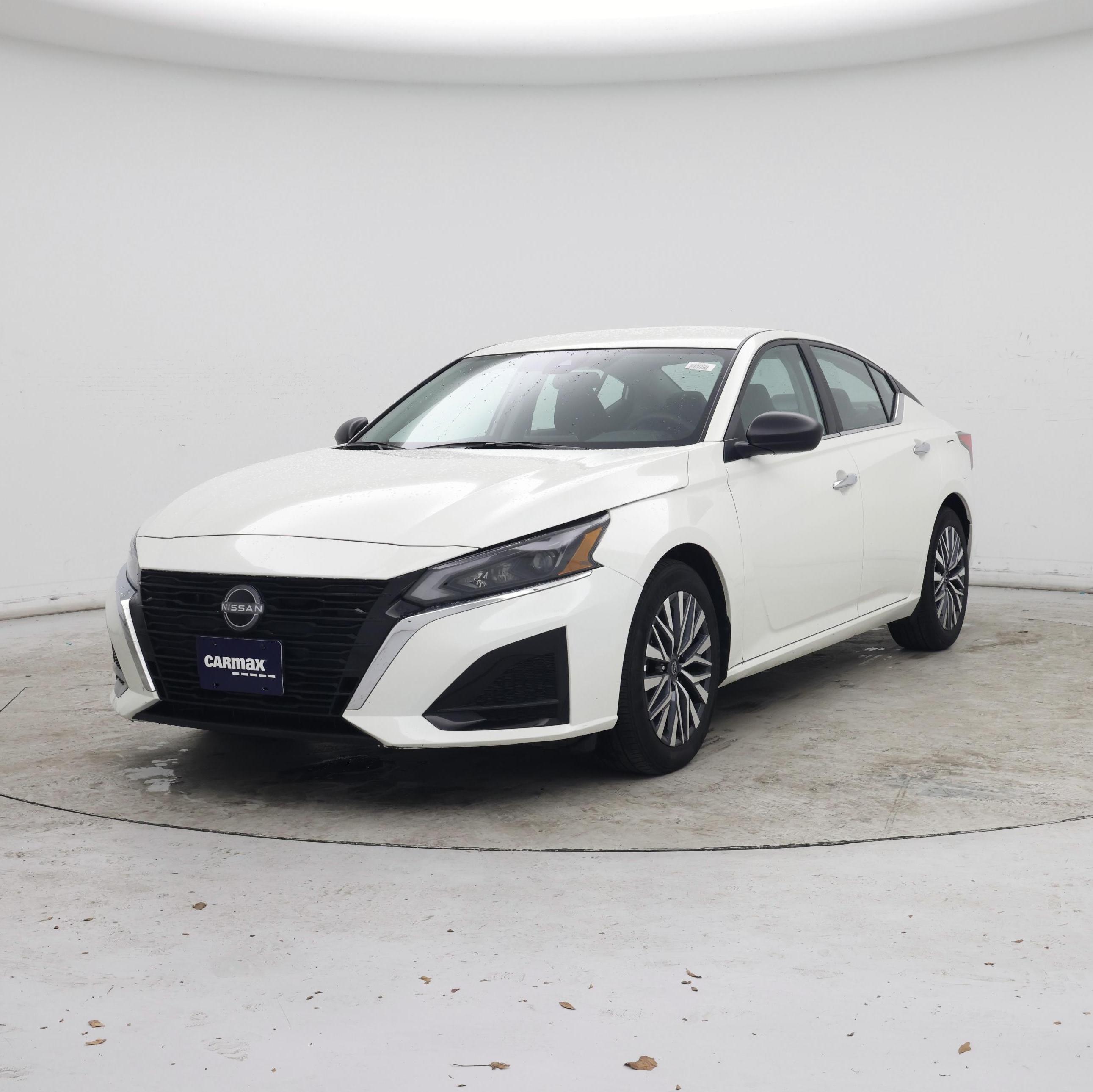 Thumbnail: 2025 Nissan Altima - 4