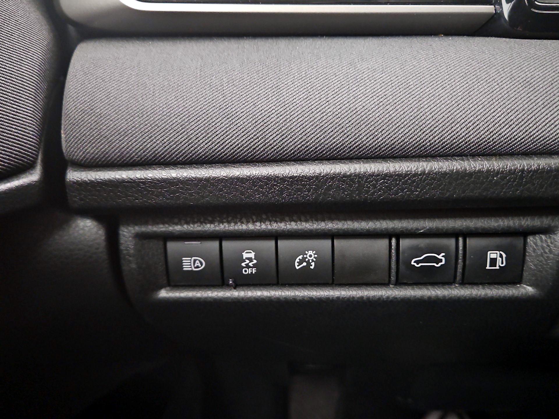 Thumbnail: 2025 Toyota Camry - 13