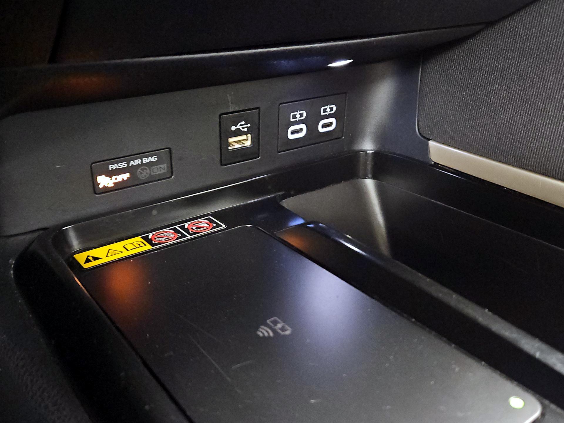 Thumbnail: 2025 Toyota Camry - 19