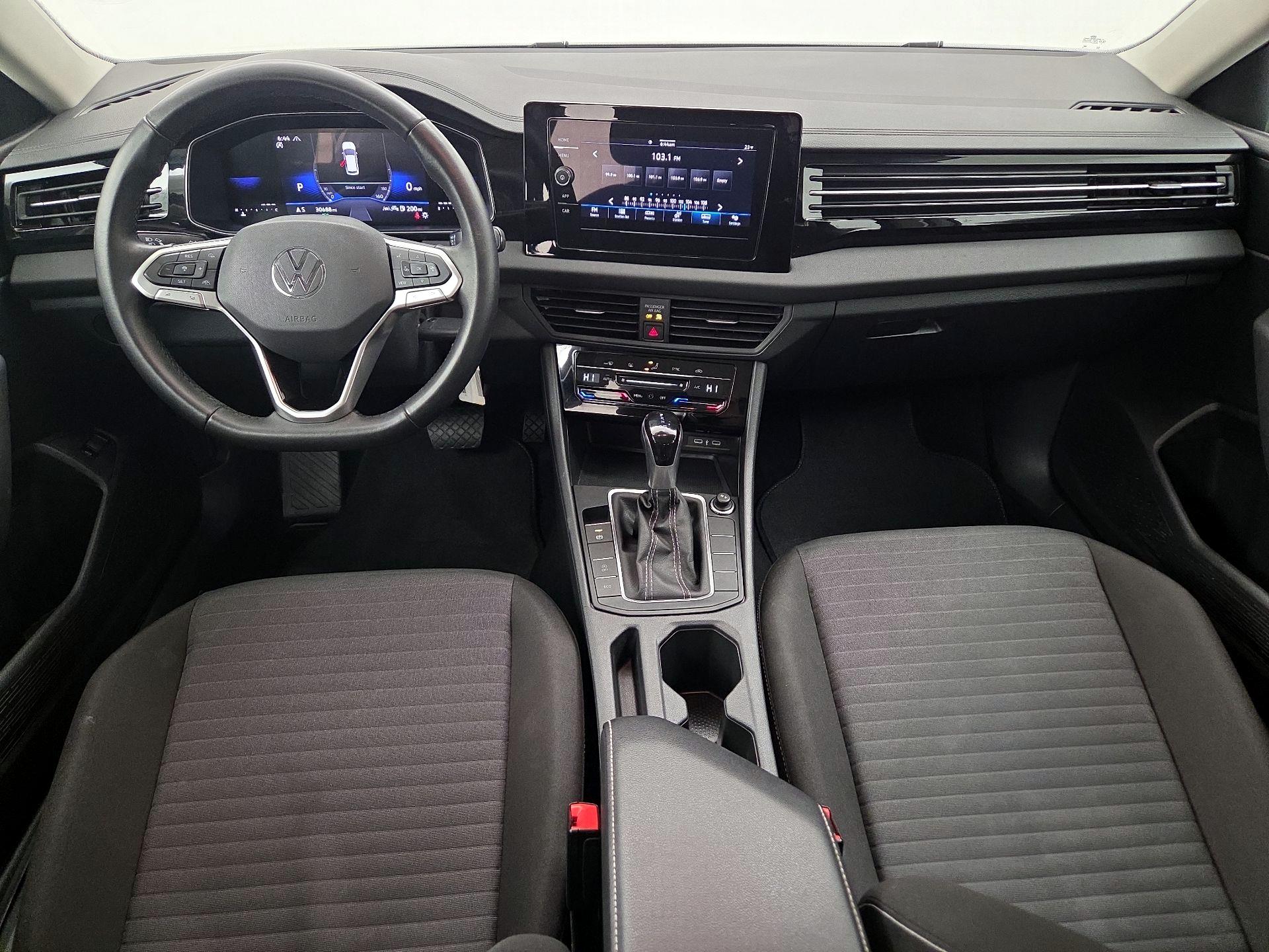 Thumbnail: 2025 Volkswagen Jetta - 9