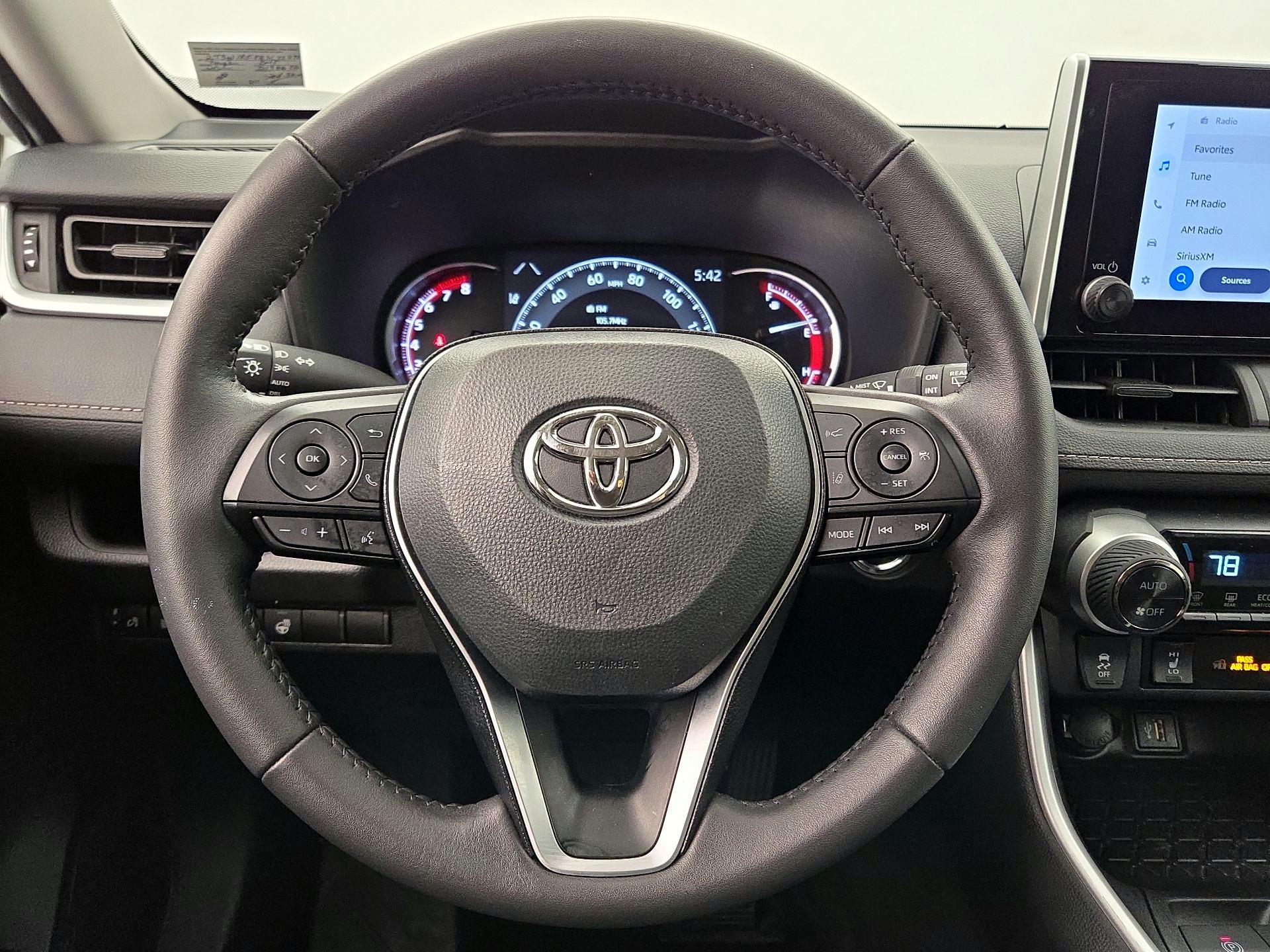 Thumbnail: 2025 Toyota RAV4 - 10