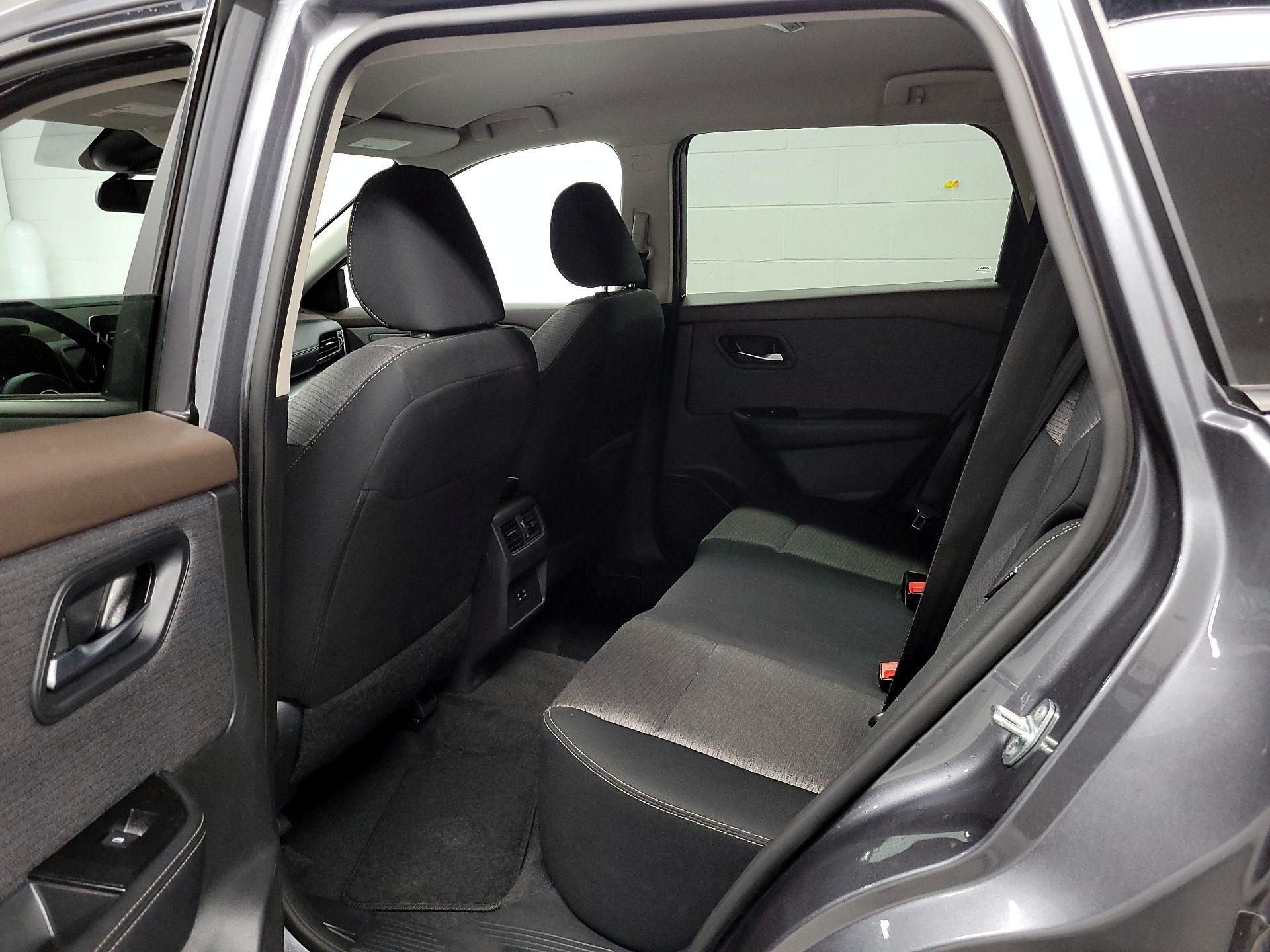 Thumbnail: 2023 Nissan Rogue - 19