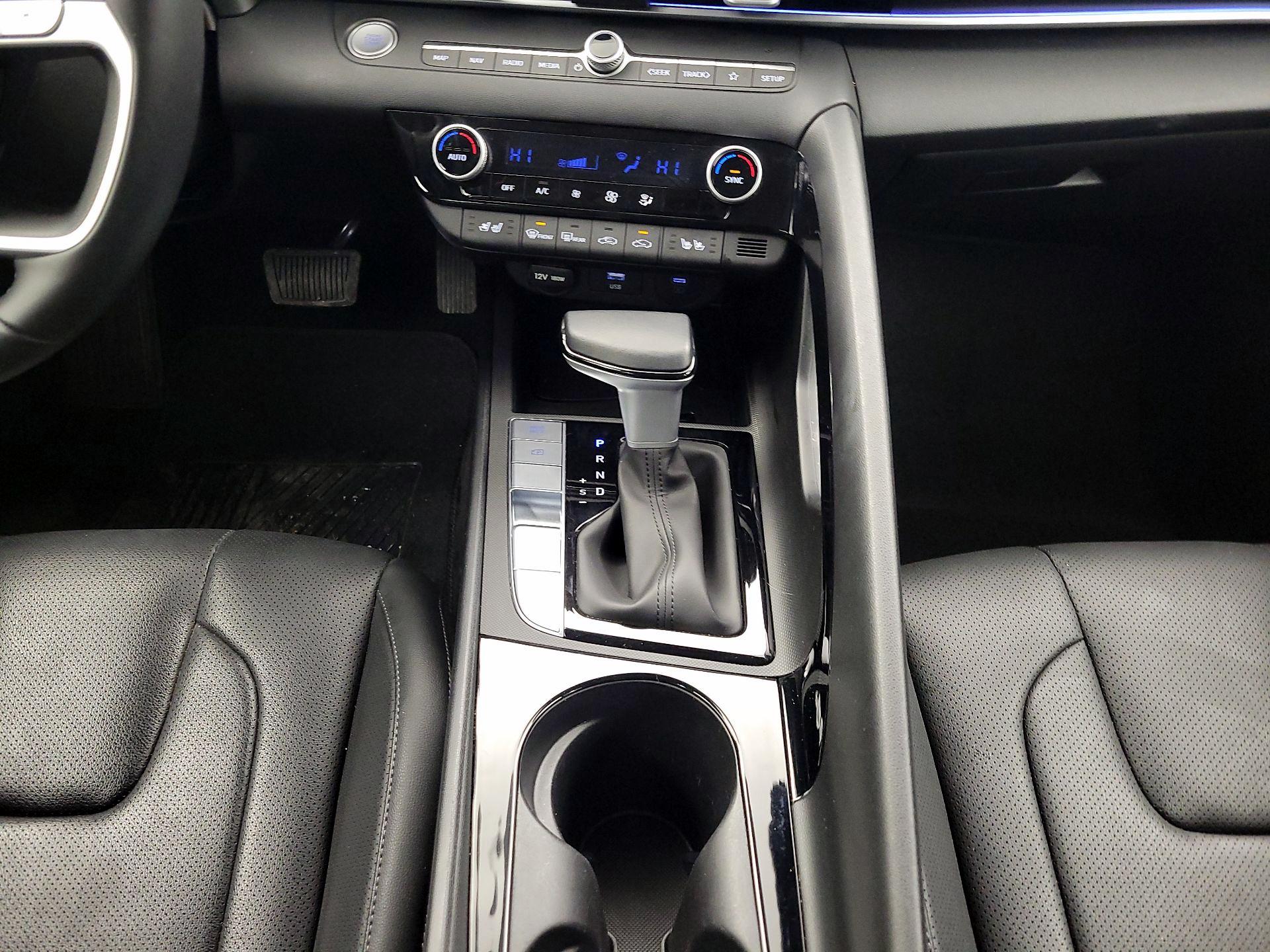 Thumbnail: 2025 Hyundai Elantra - 16