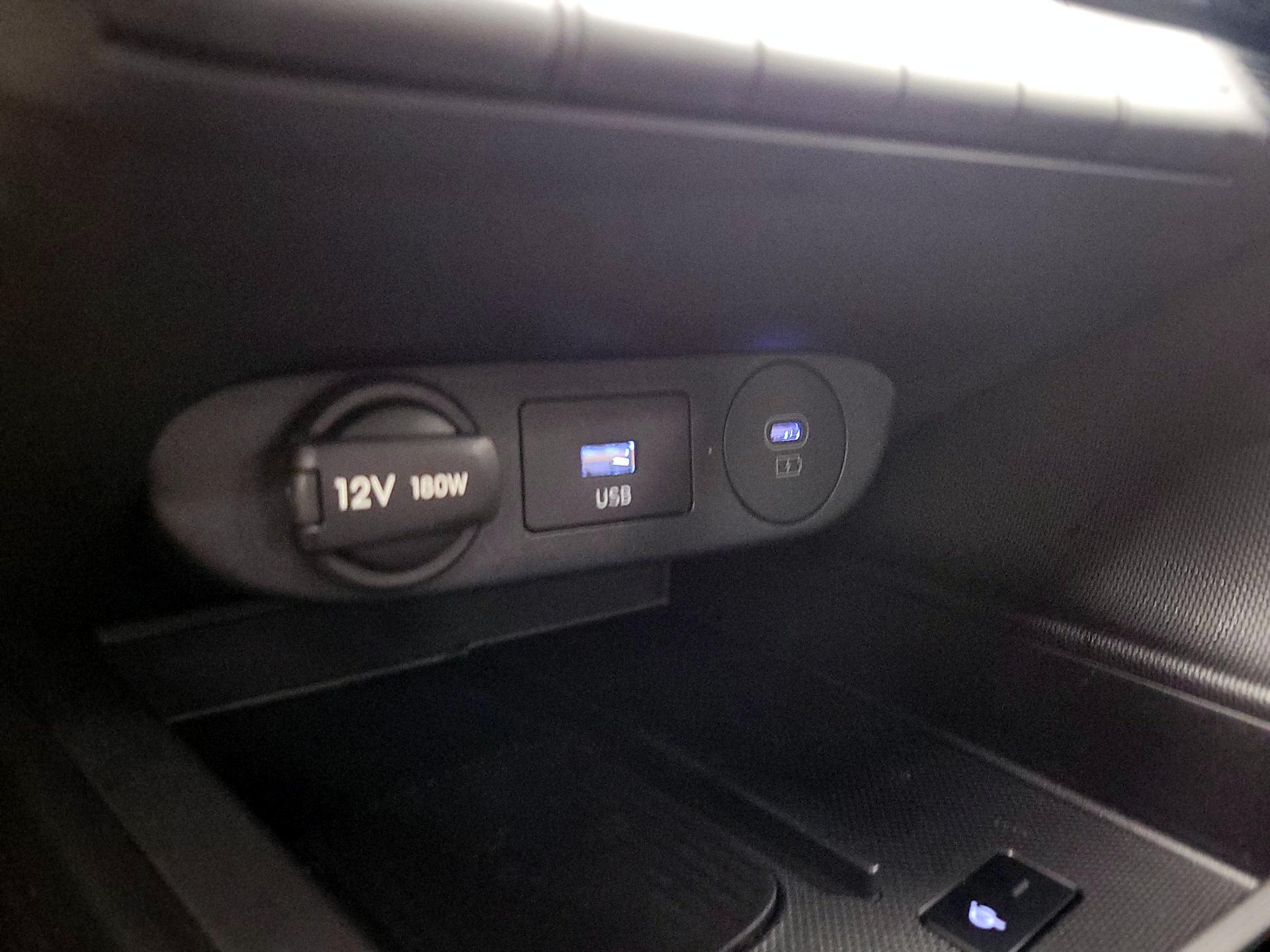 Thumbnail: 2025 Hyundai Elantra - 17