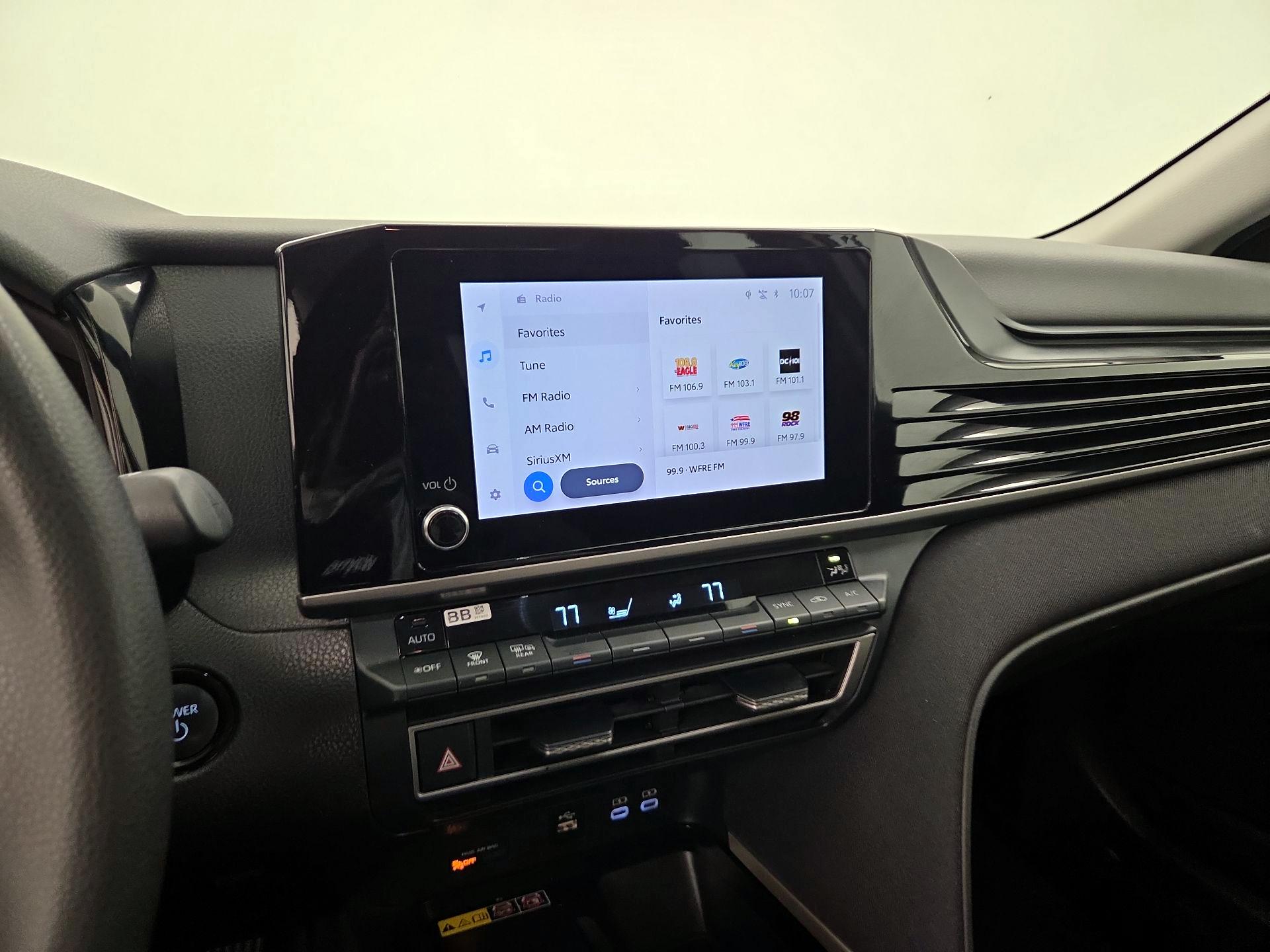 Thumbnail: 2025 Toyota Camry - 15