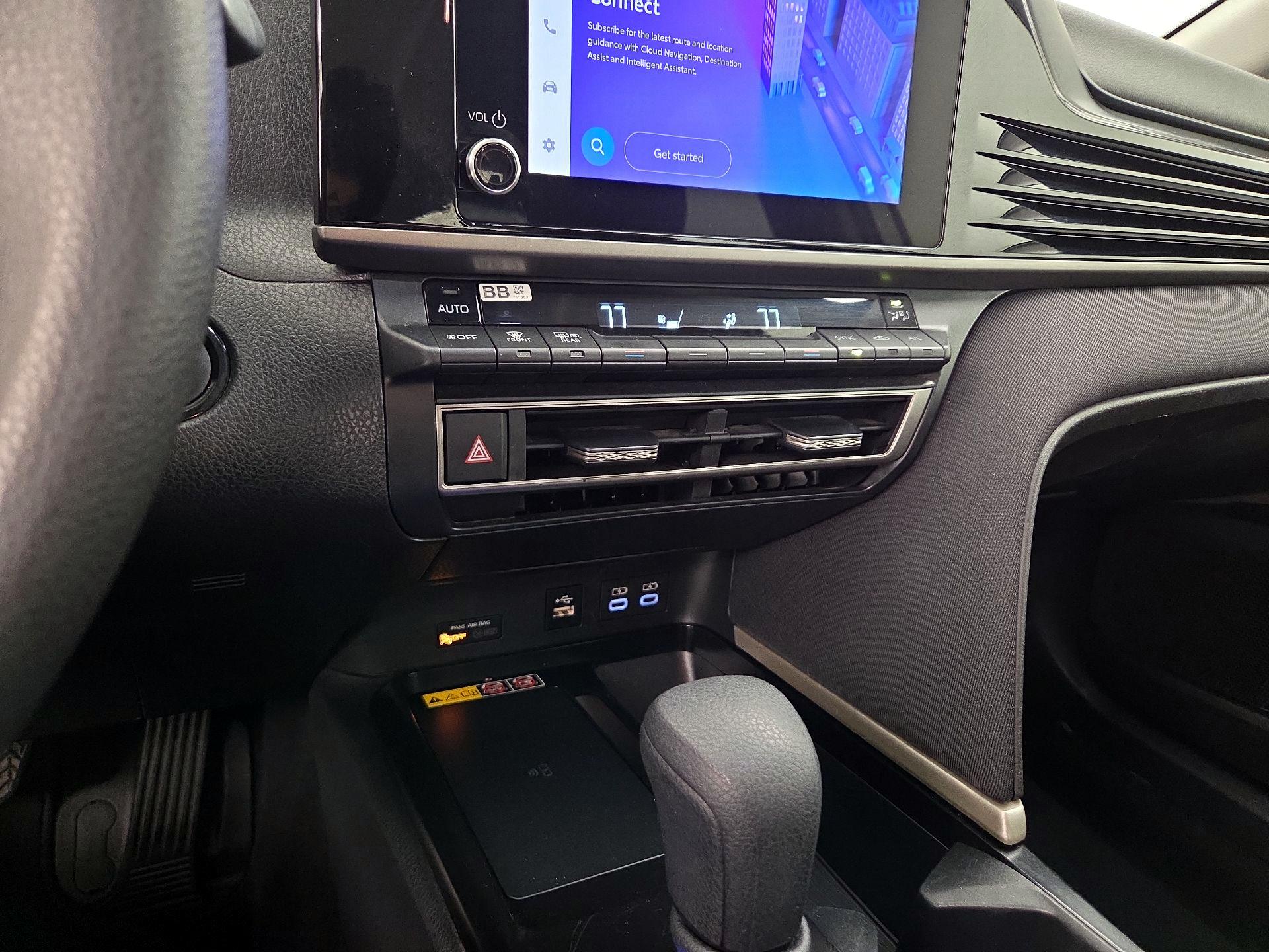 Thumbnail: 2025 Toyota Camry - 16