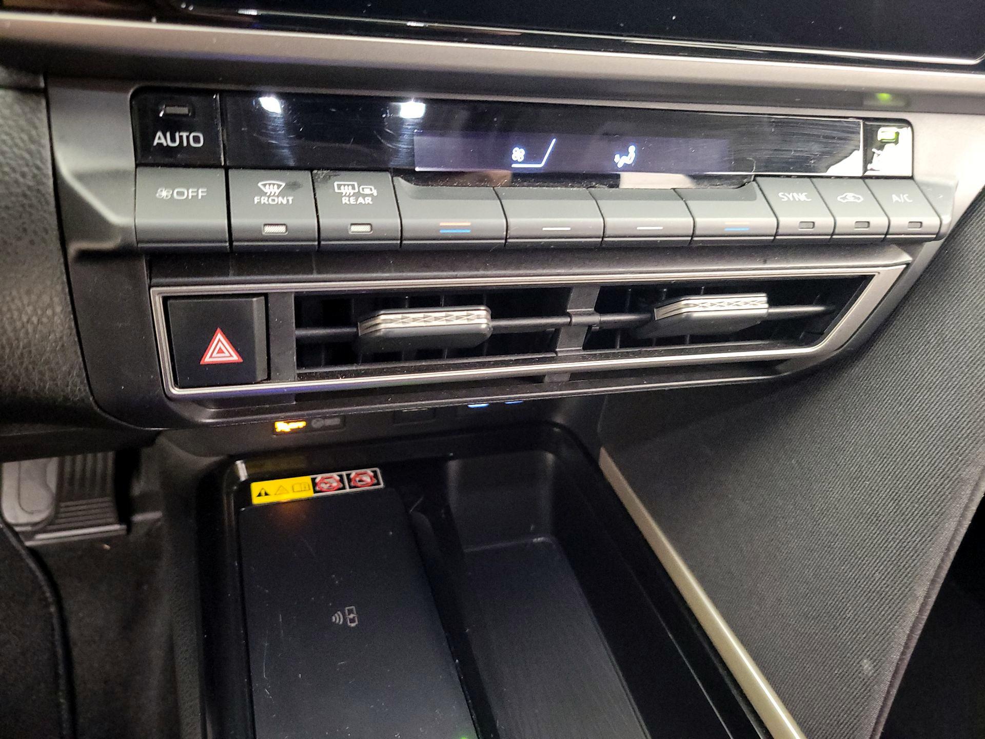 Thumbnail: 2025 Toyota Camry - 16