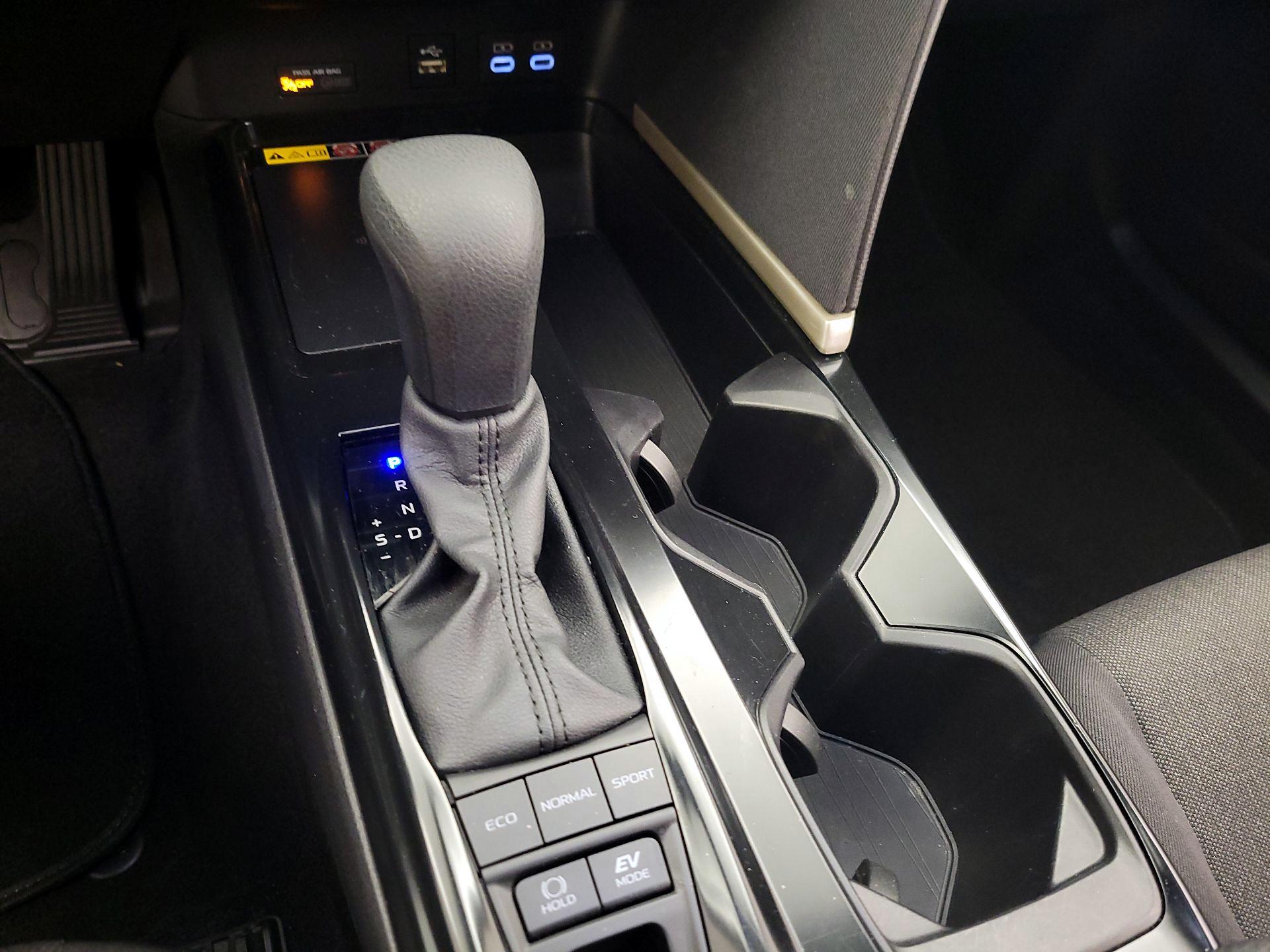 Thumbnail: 2025 Toyota Camry - 17