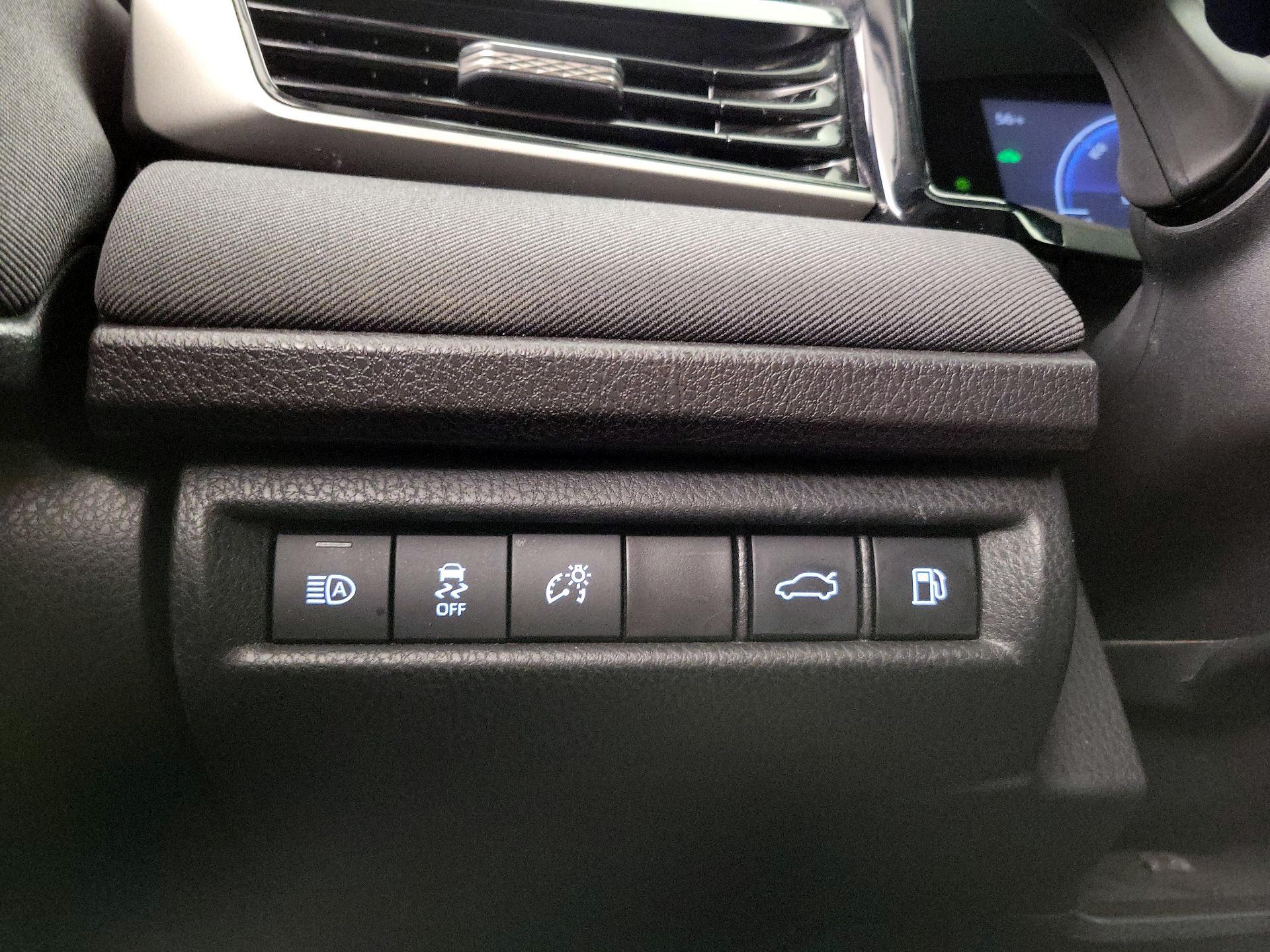 Thumbnail: 2025 Toyota Camry - 13