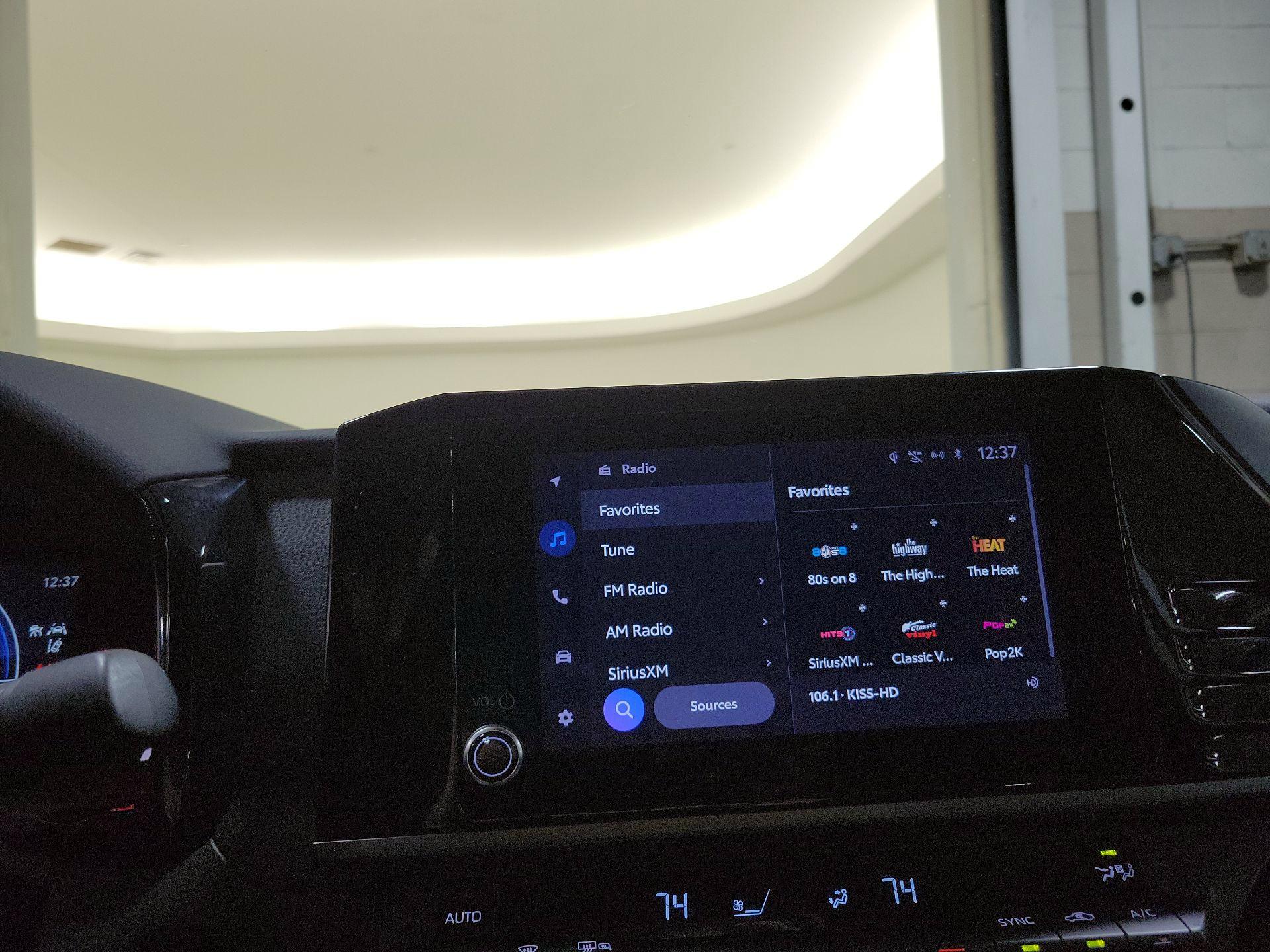 Thumbnail: 2025 Toyota Camry - 15