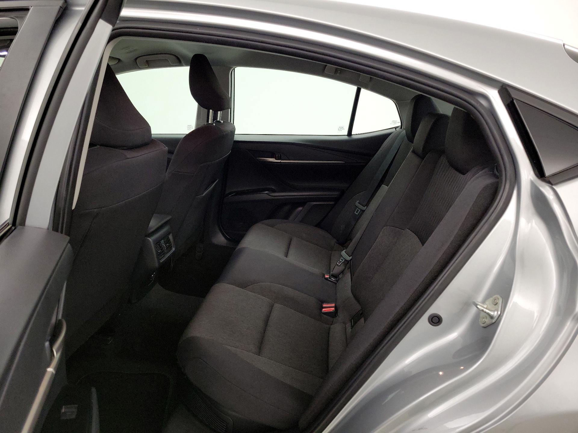 Thumbnail: 2025 Toyota Camry - 18