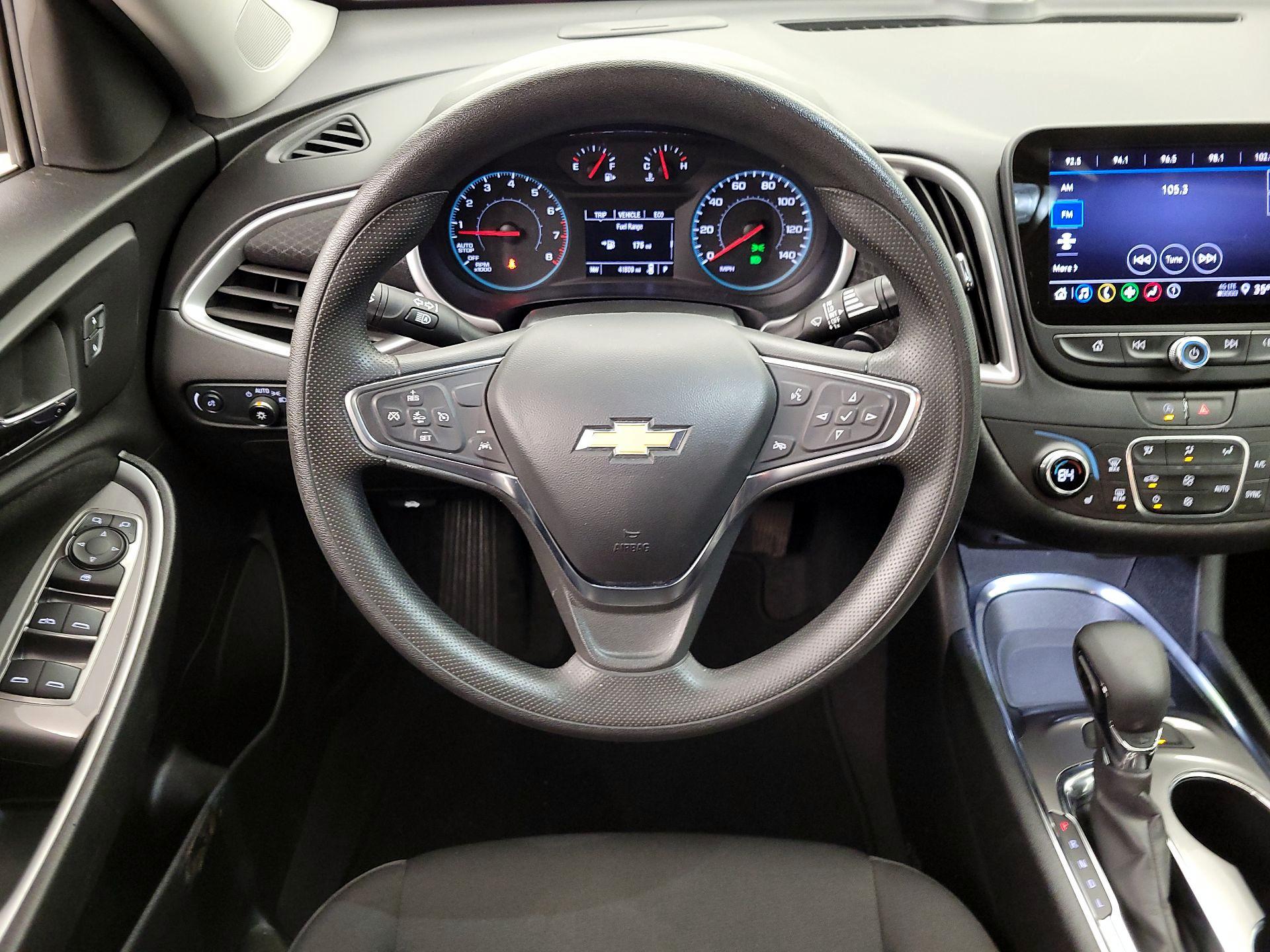 Thumbnail: 2024 Chevrolet Malibu - 10