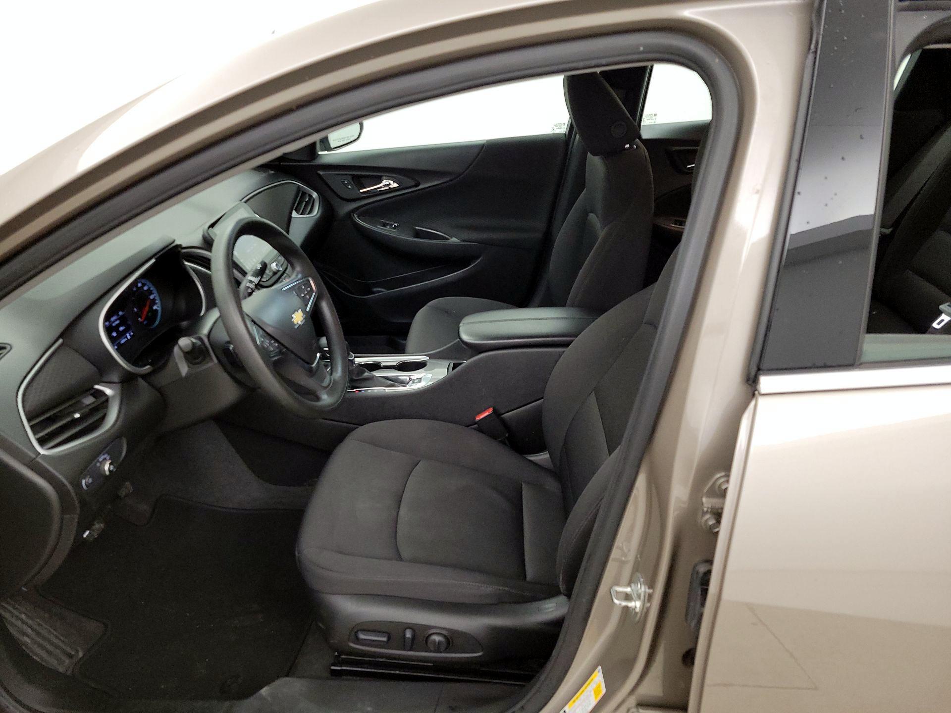 Thumbnail: 2024 Chevrolet Malibu - 11