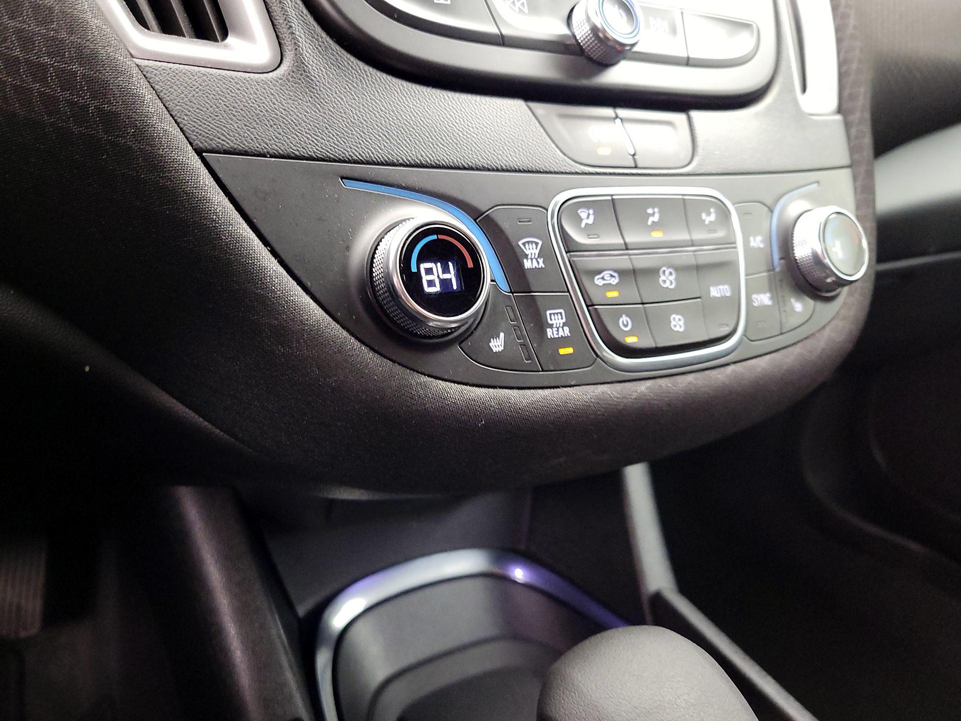 Thumbnail: 2024 Chevrolet Malibu - 16