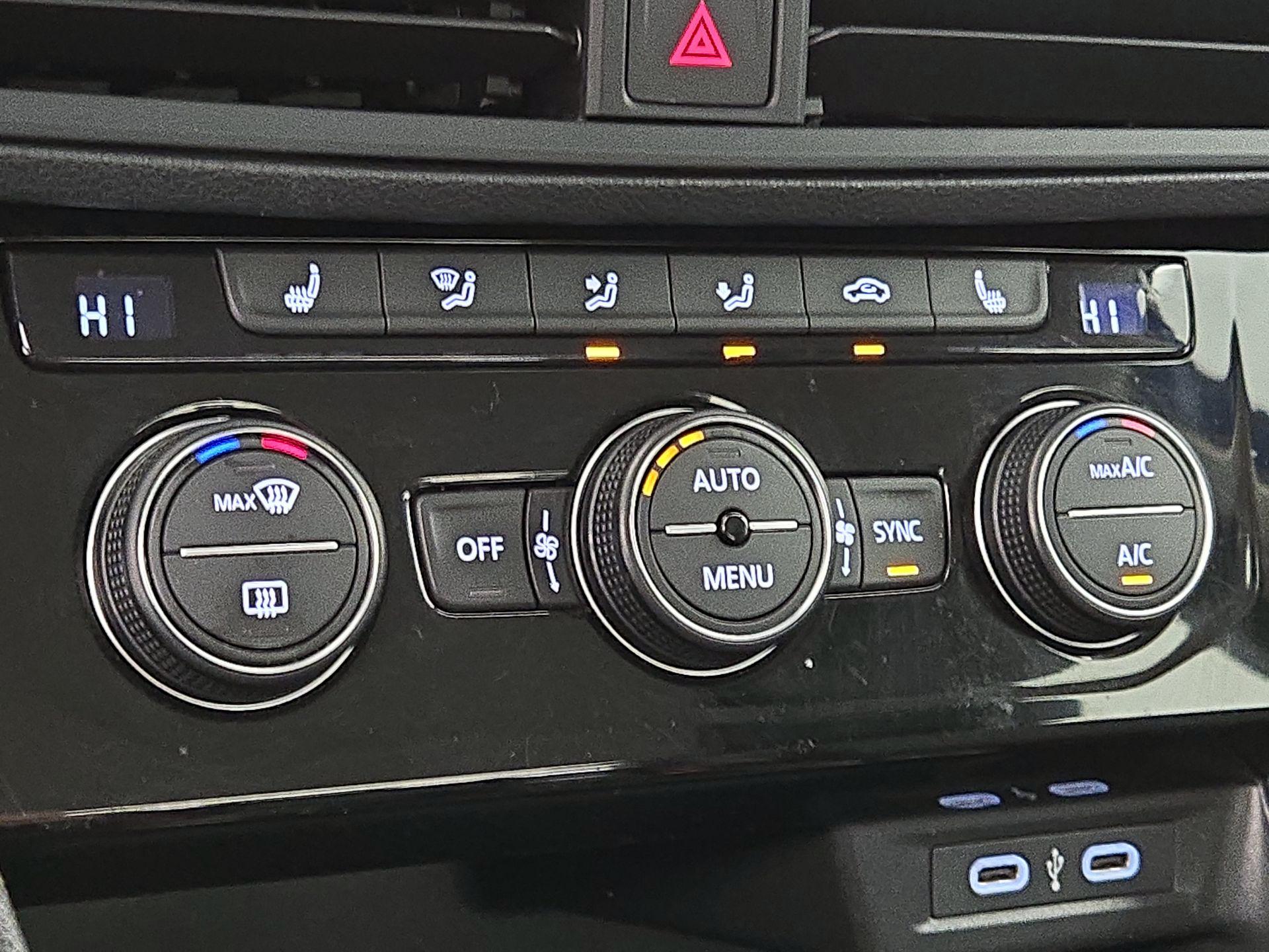 Thumbnail: 2024 Volkswagen Jetta - 15